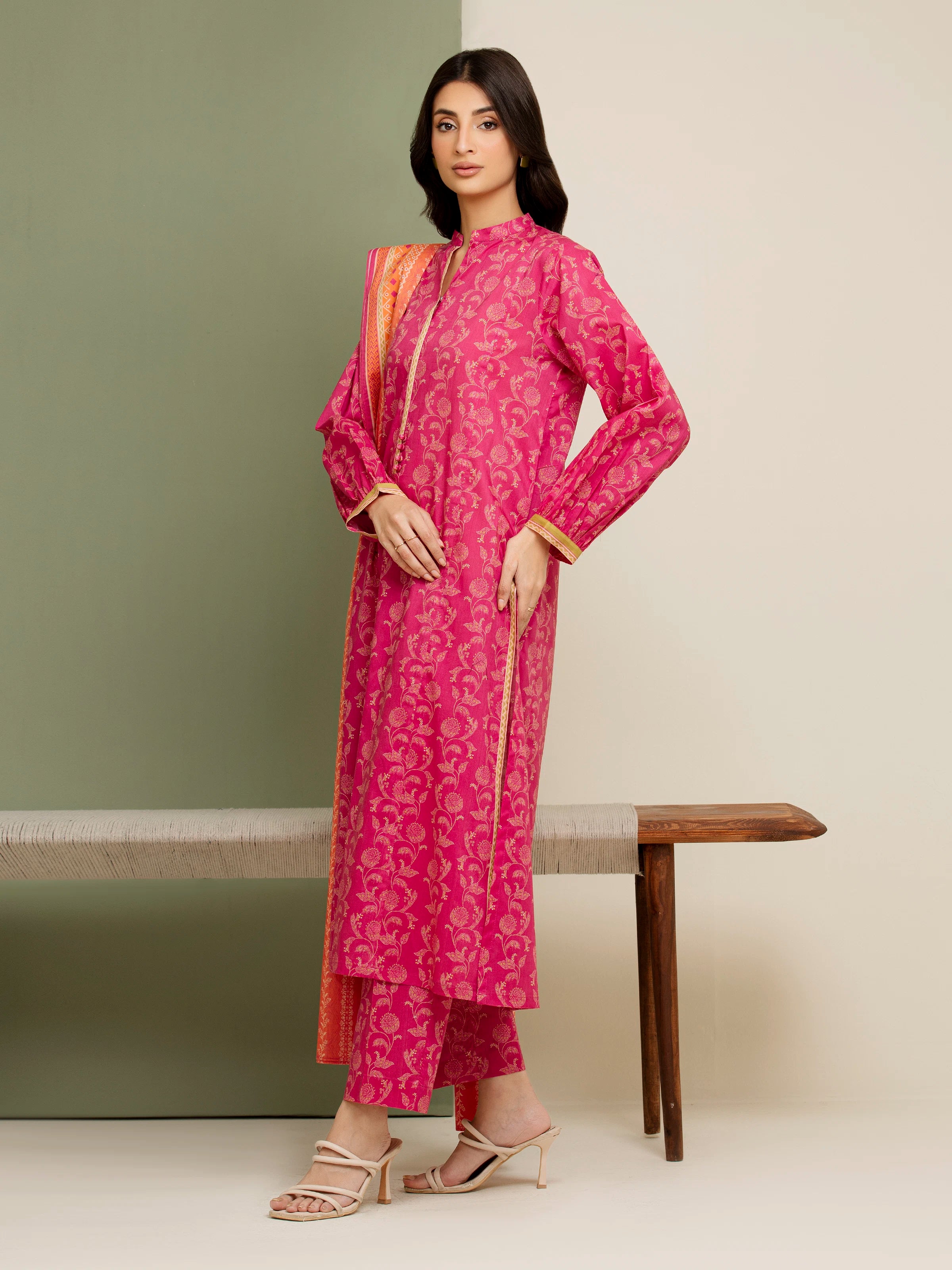 Unstitched Printed Lawn Suit - EWU5A1-35171-3P - Image 4