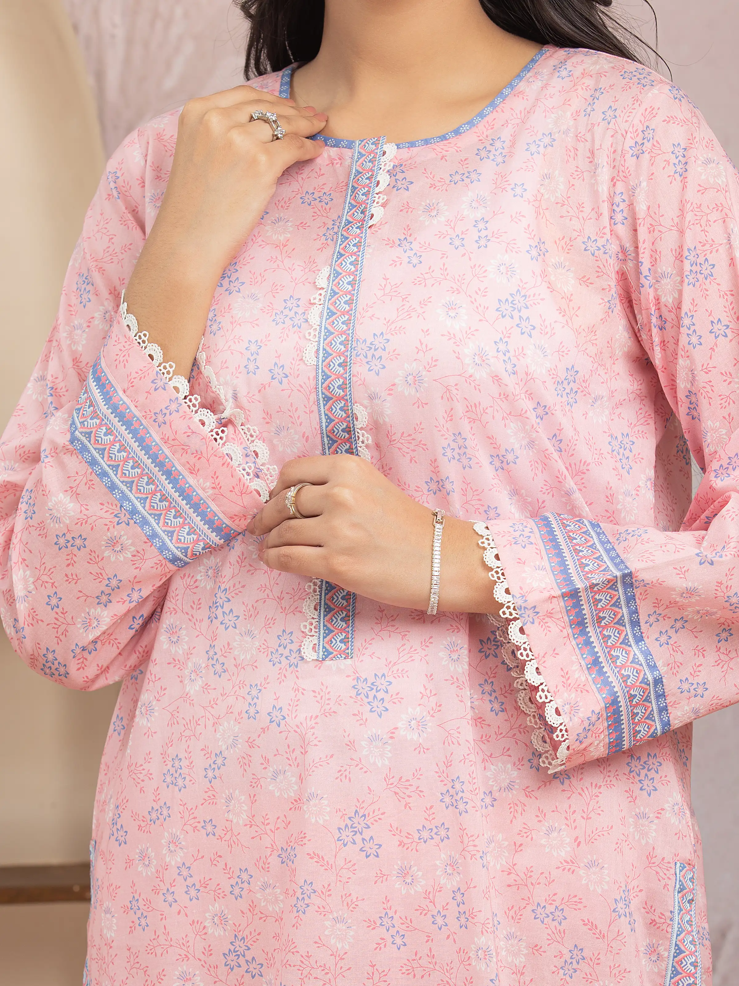 Unstitched Printed Lawn Suit - EWU5A1-35217-3P - Image 3