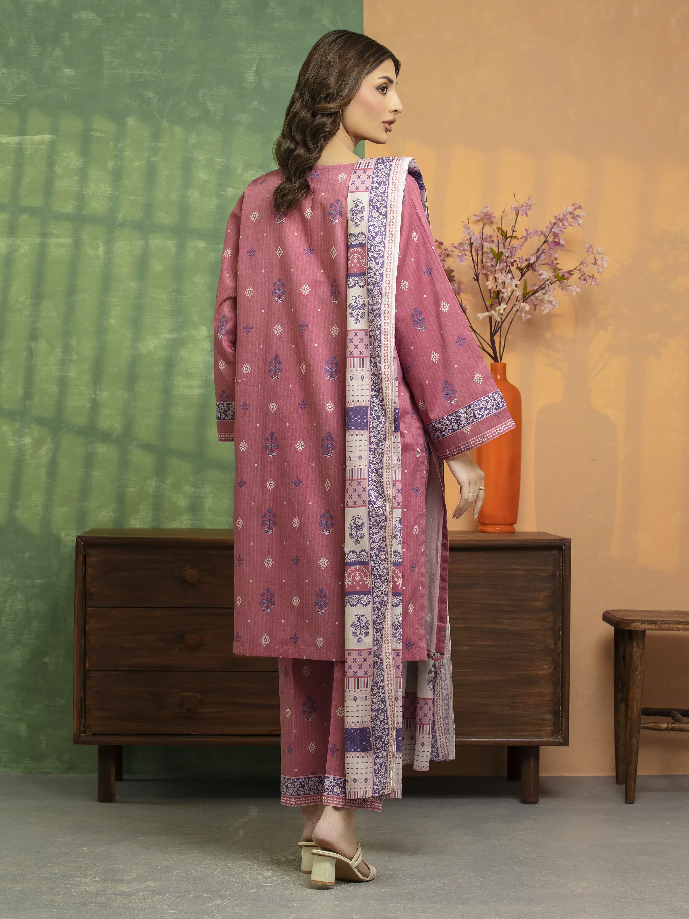 Unstitched Printed Lawn Suit - EWU5A1-35242-3P - Image 2
