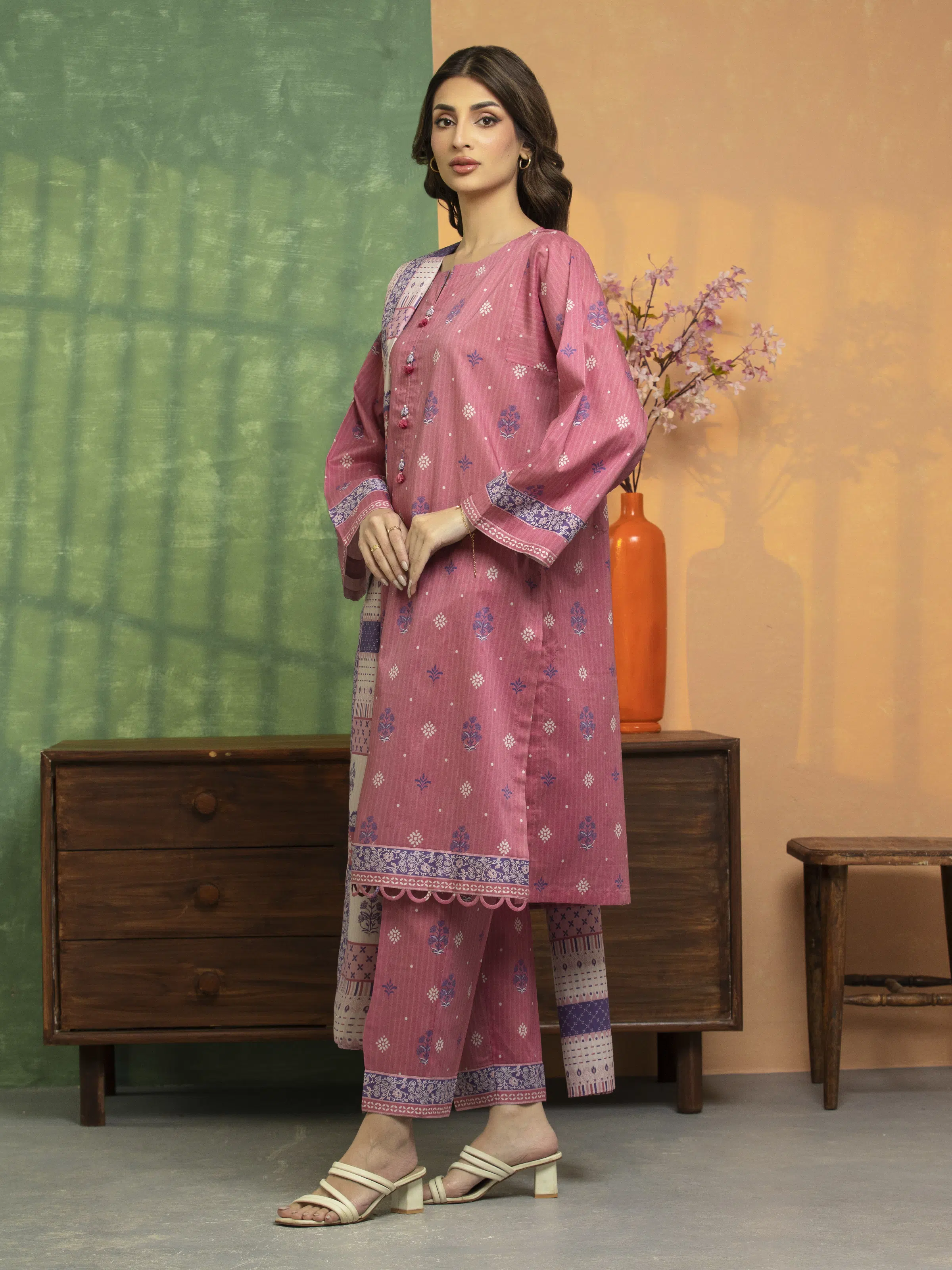 Unstitched Printed Lawn Suit - EWU5A1-35242-3P - Image 3