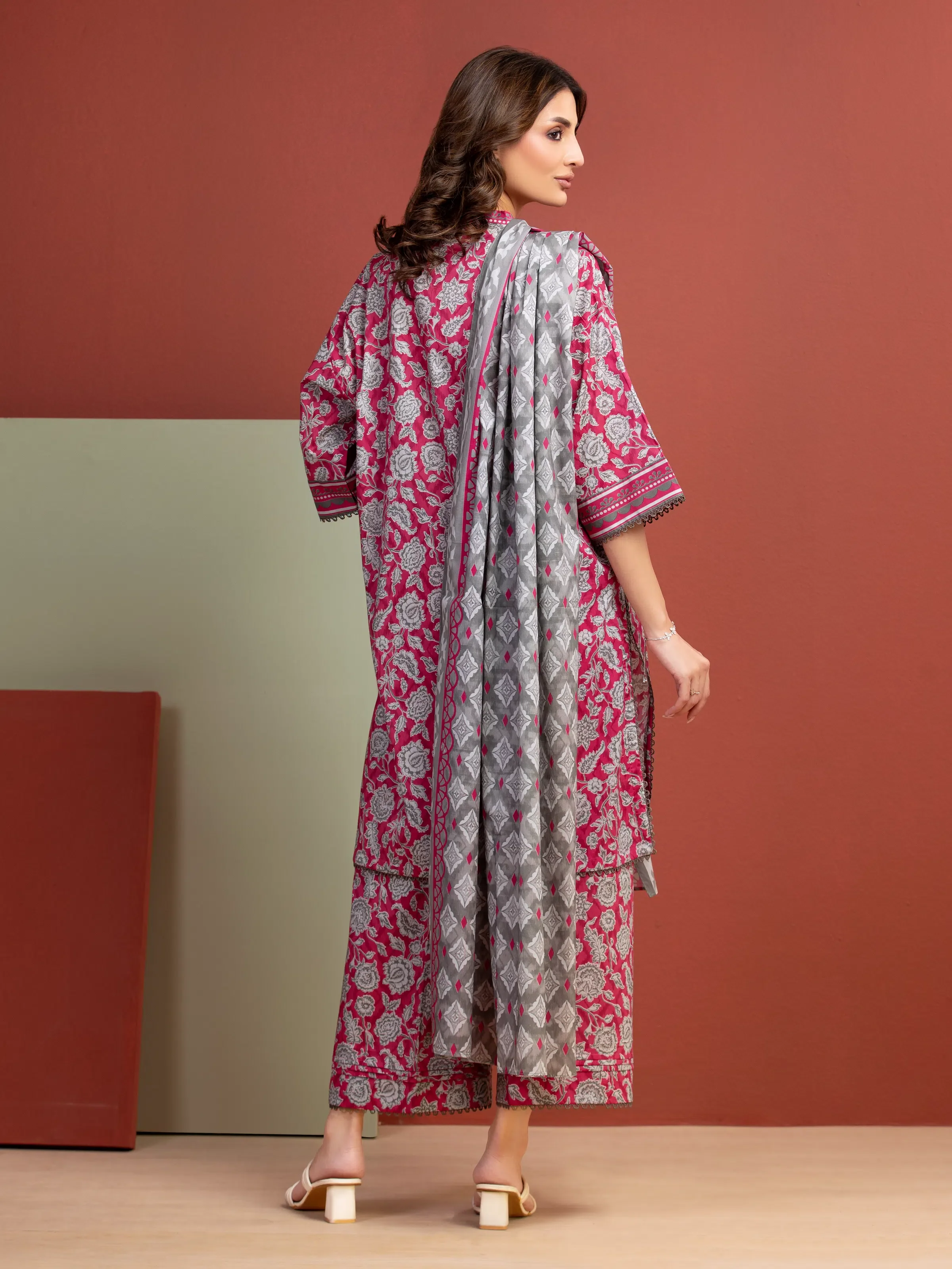 Unstitched Printed Lawn Suit - EWU5A1-35287-3P - Image 6