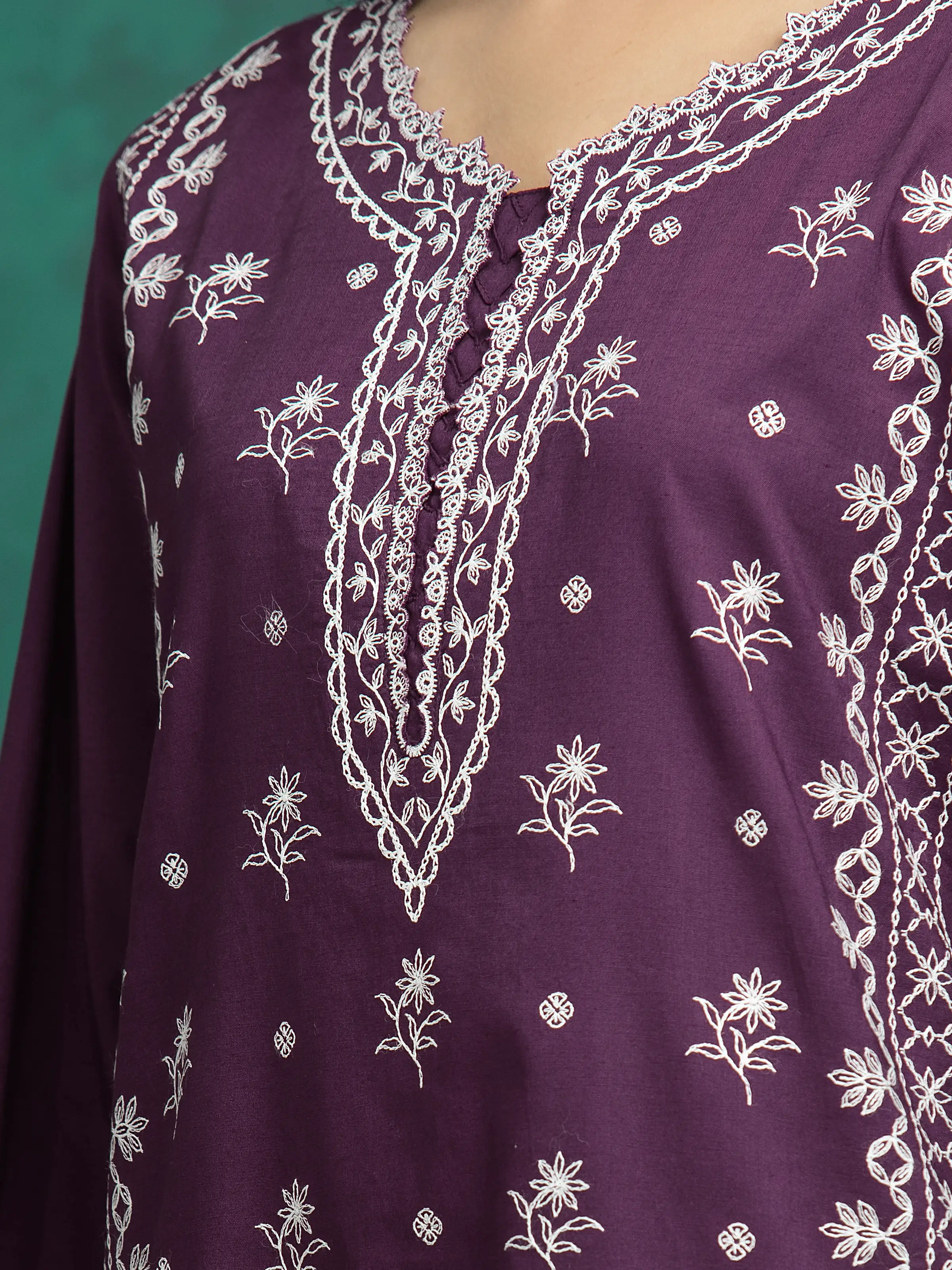 Unstitched Embroidered Cambric Suit - EWU24V2-31016-3P - Image 4