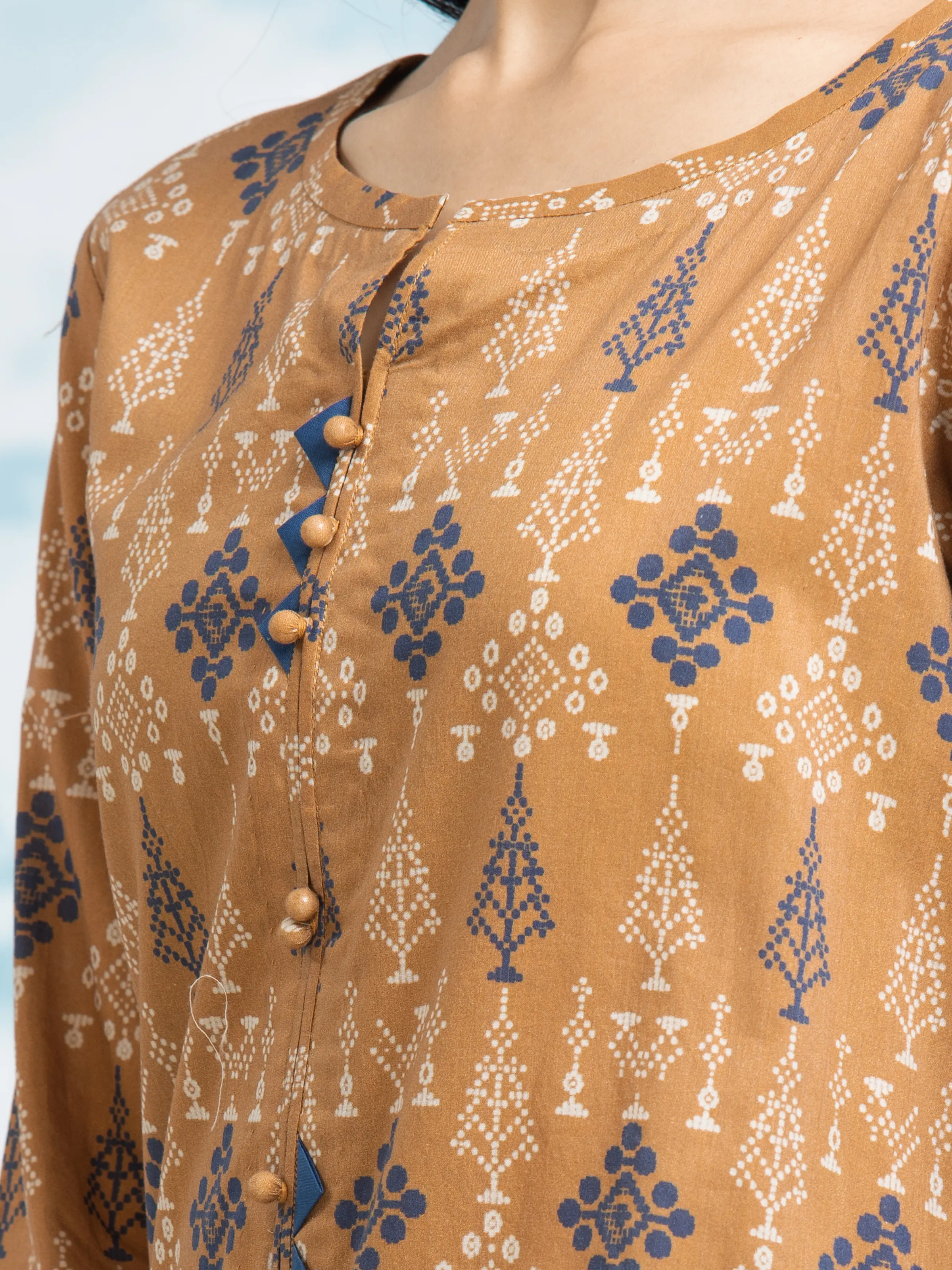 Unstitched Printed Khaddar Shirt - EWU24A3-28069S - Image 3