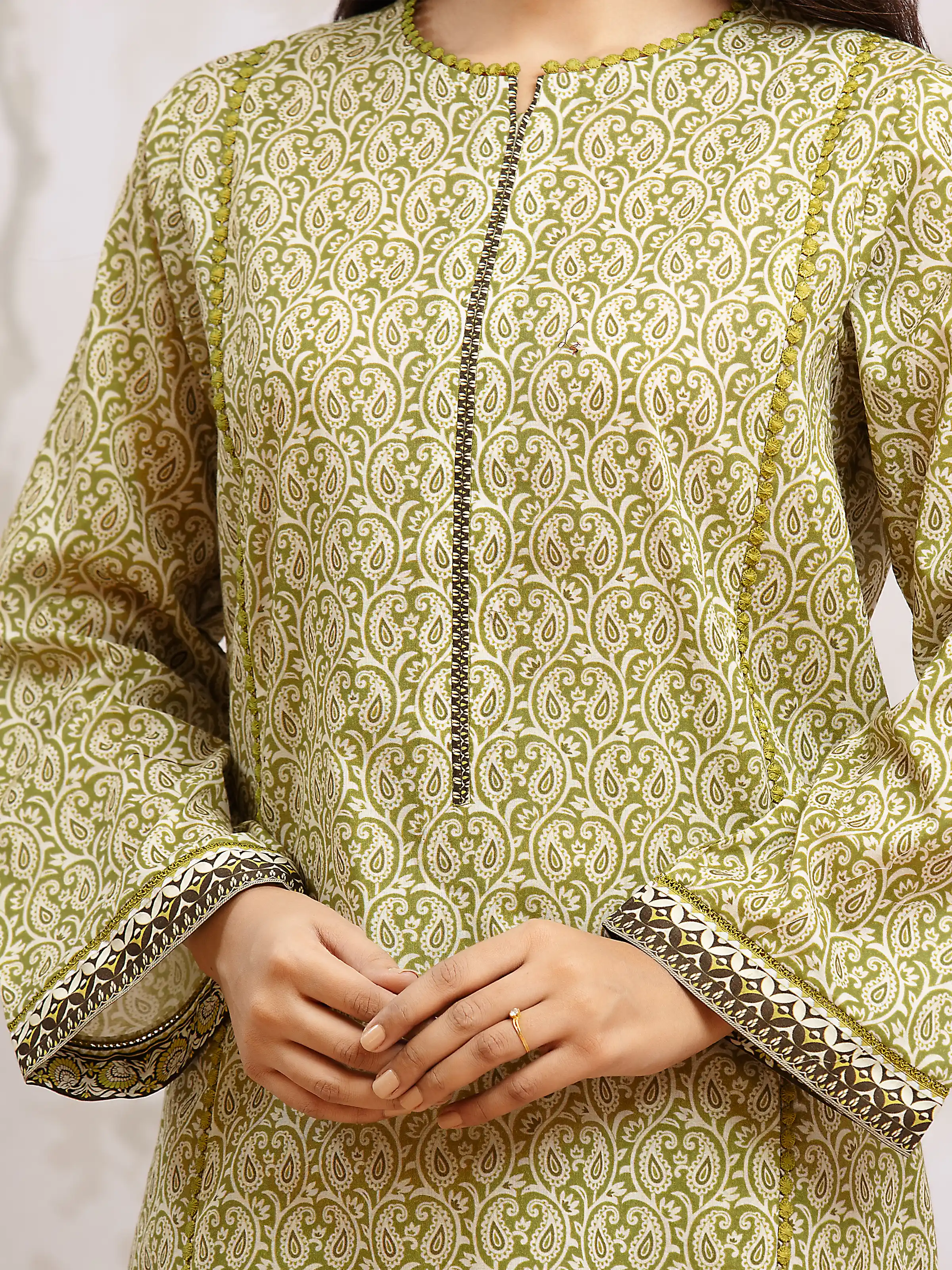Unstitched  Printed Khaddar Shirt Dupatta - EWU24A3-29590SD - Image 4