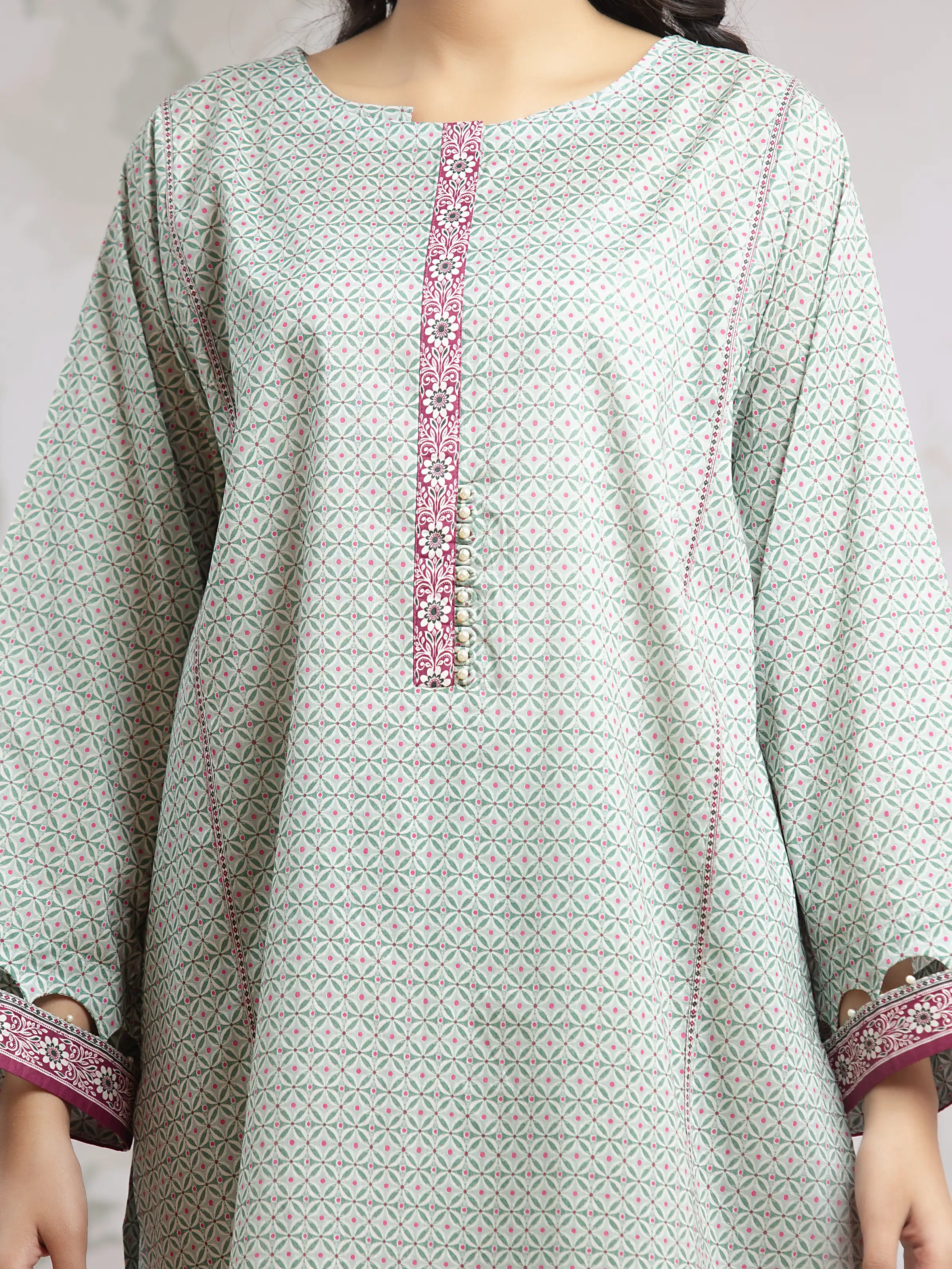 Unstitched  Printed Khaddar Shirt Dupatta - EWU24A3-29801SD - Image 3
