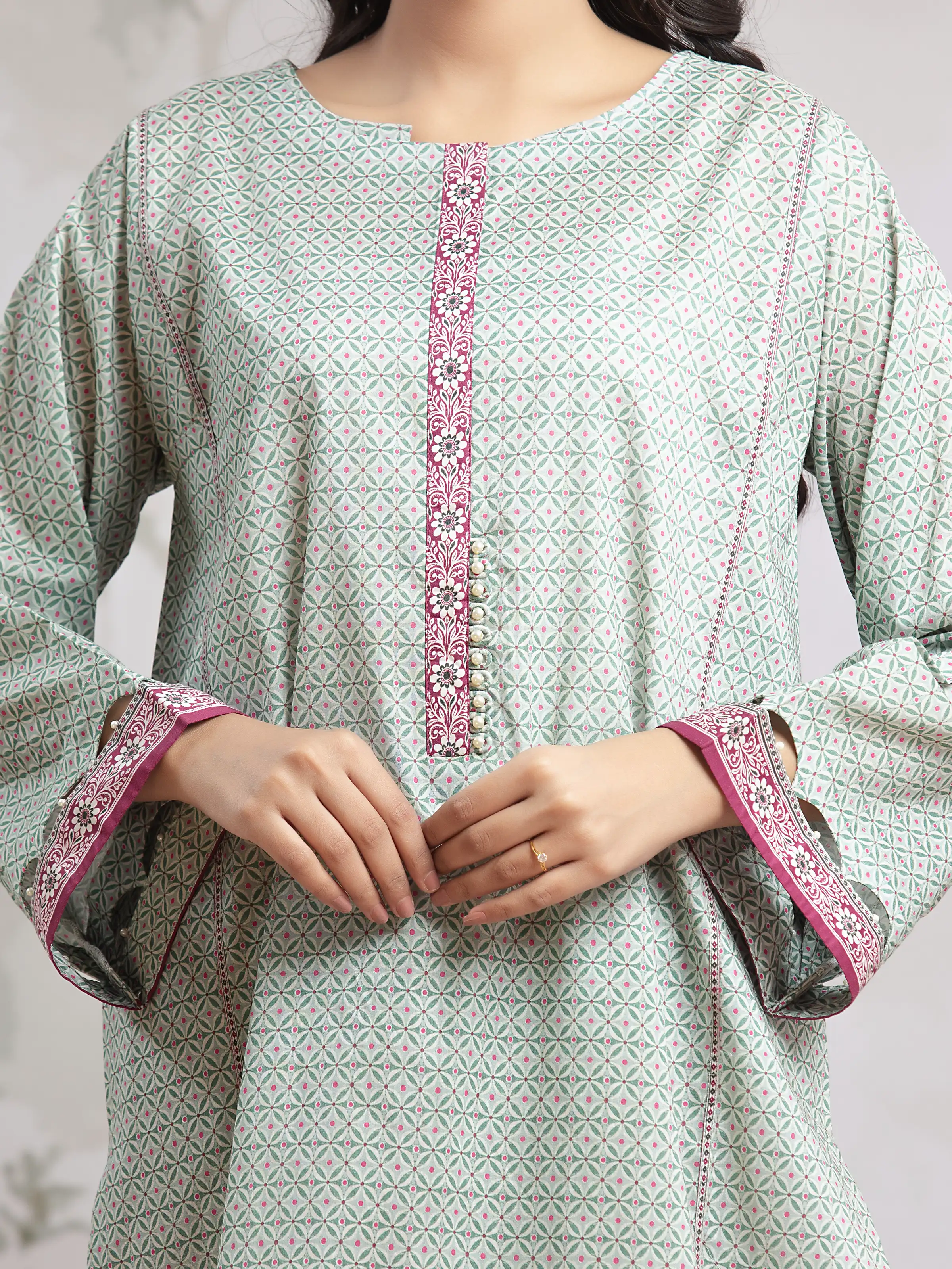 Unstitched  Printed Khaddar Shirt Dupatta - EWU24A3-29801SD - Image 4