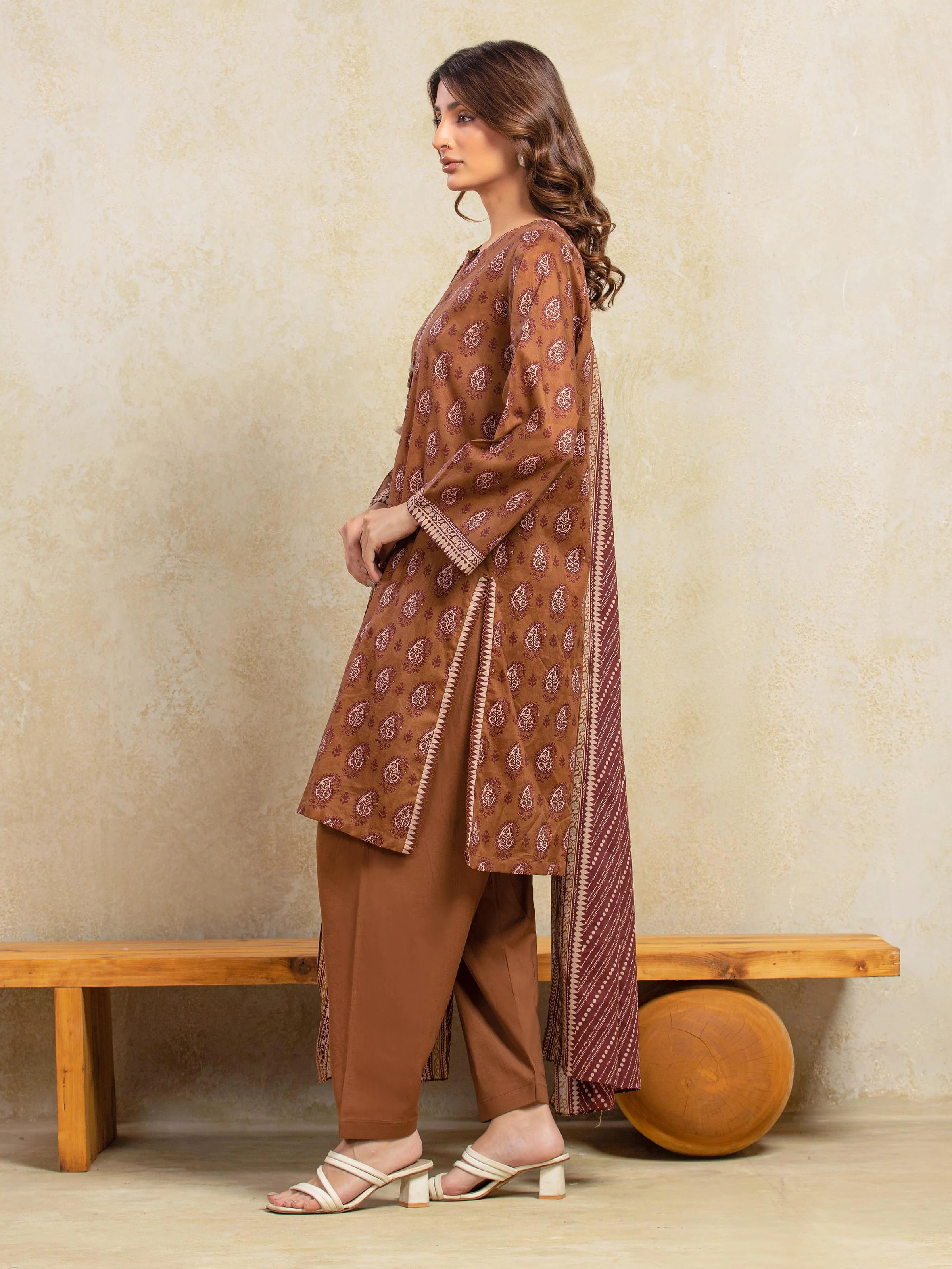 Unstitched Printed Khaddar Suit - EWU5A3-35976-3P - Image 5