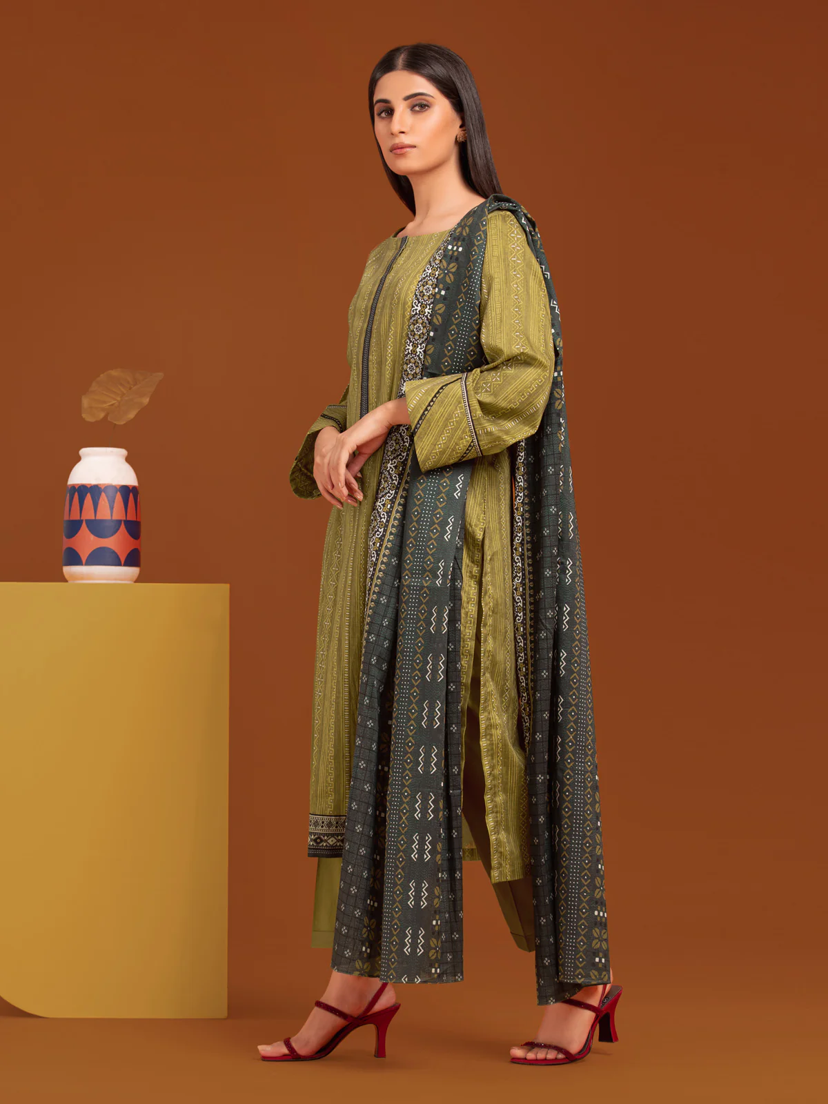 Unstitched Printed Khaddar Shirt - EWU23A3-27170S - Image 5