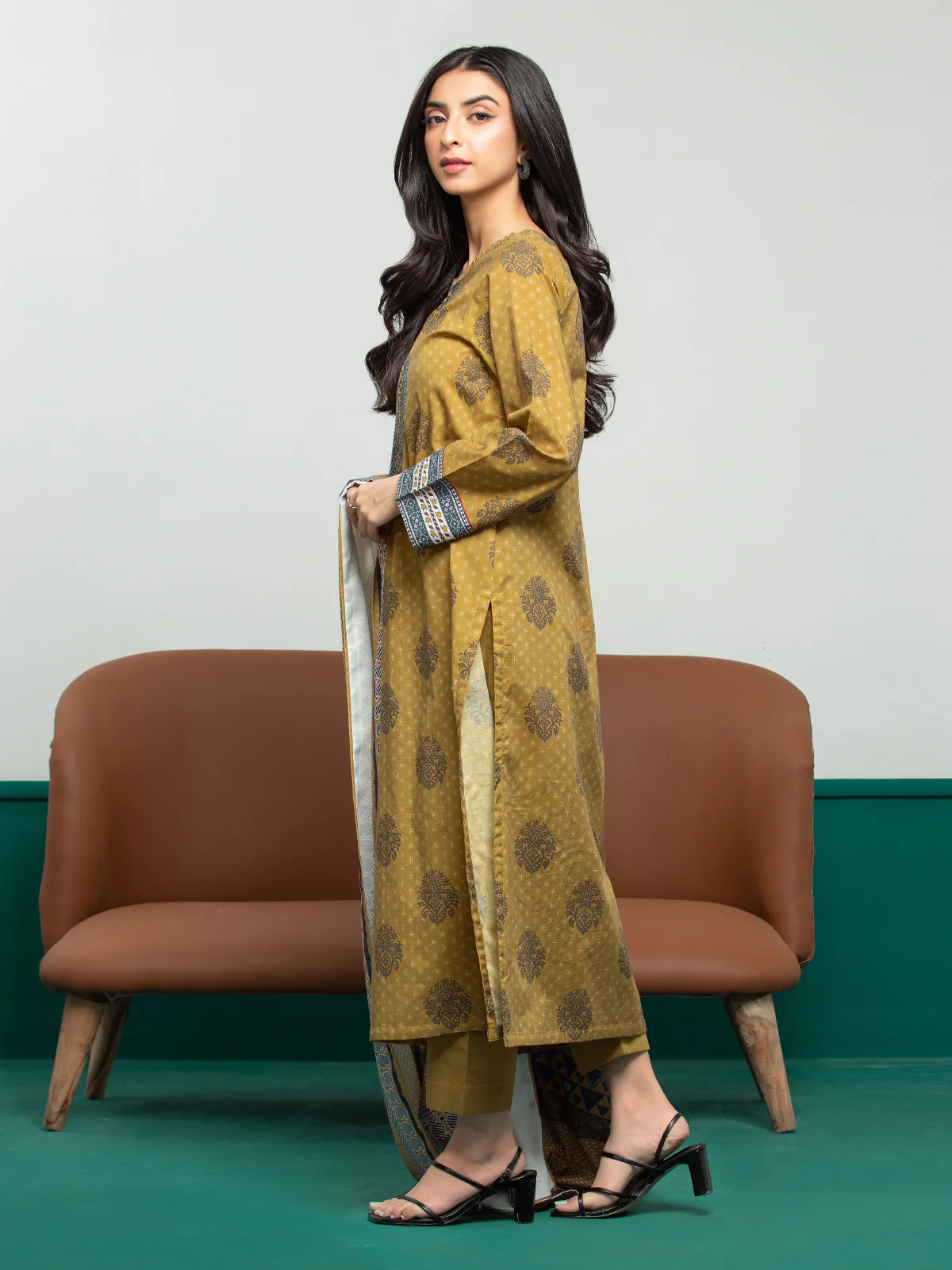 Unstitched Printed Khaddar Shirt - EWU23A3S-27606S - Image 5