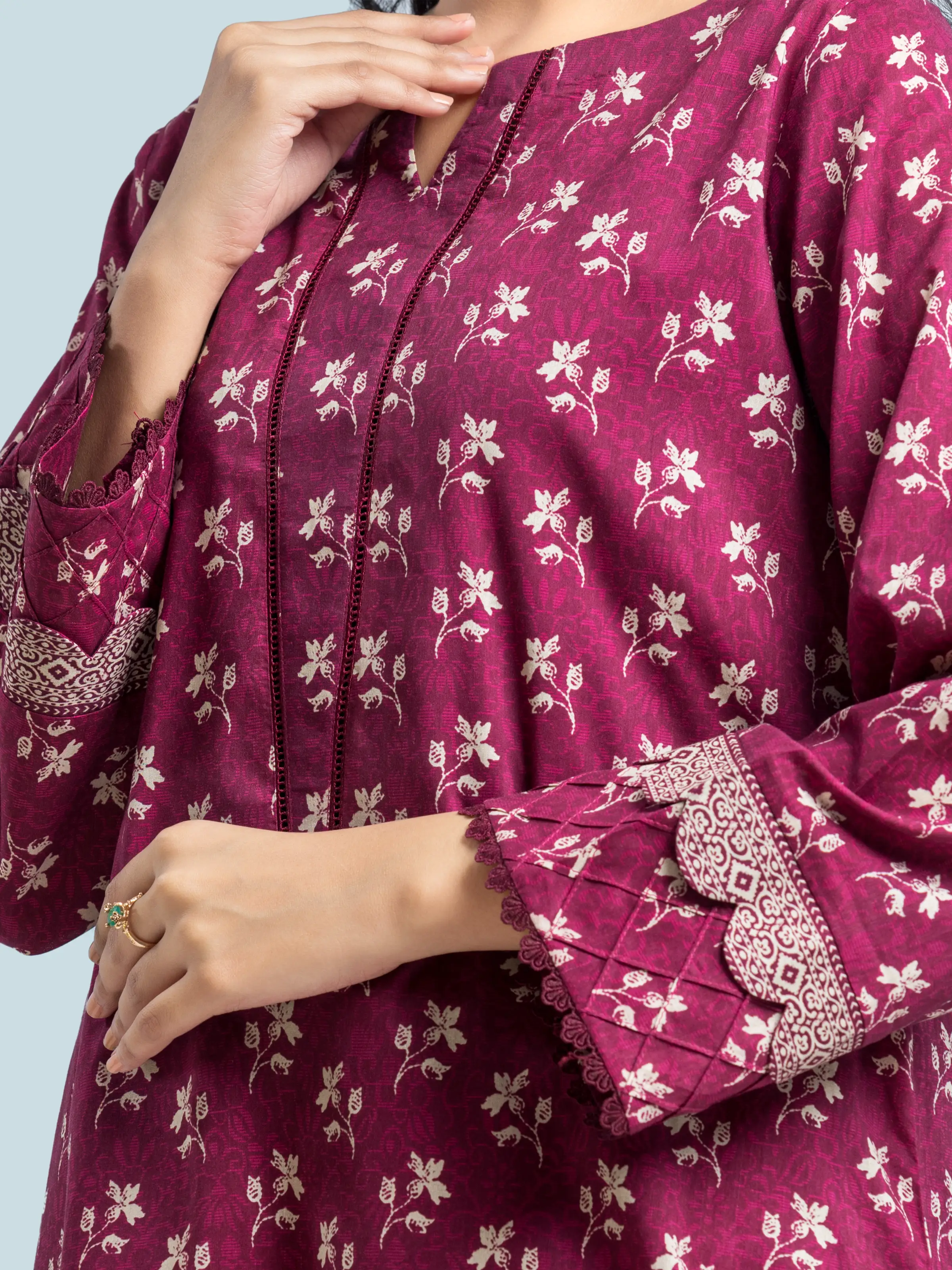 Unstitched  Printed Khaddar Shirt - EWU24A3-29647S - Image 4