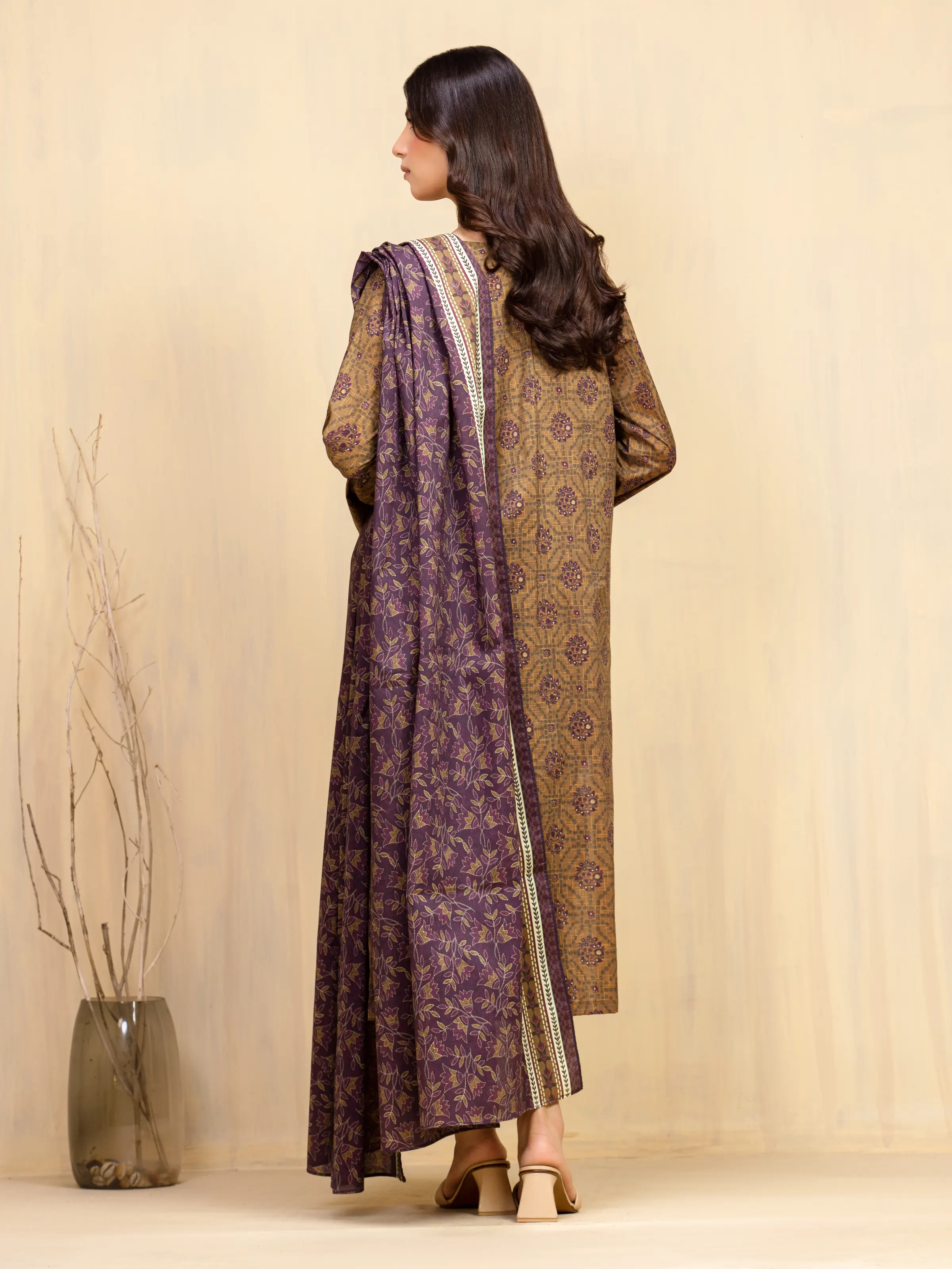 Unstitched Printed Khaddar Suit - EWU5A3-36011-3P - Image 4