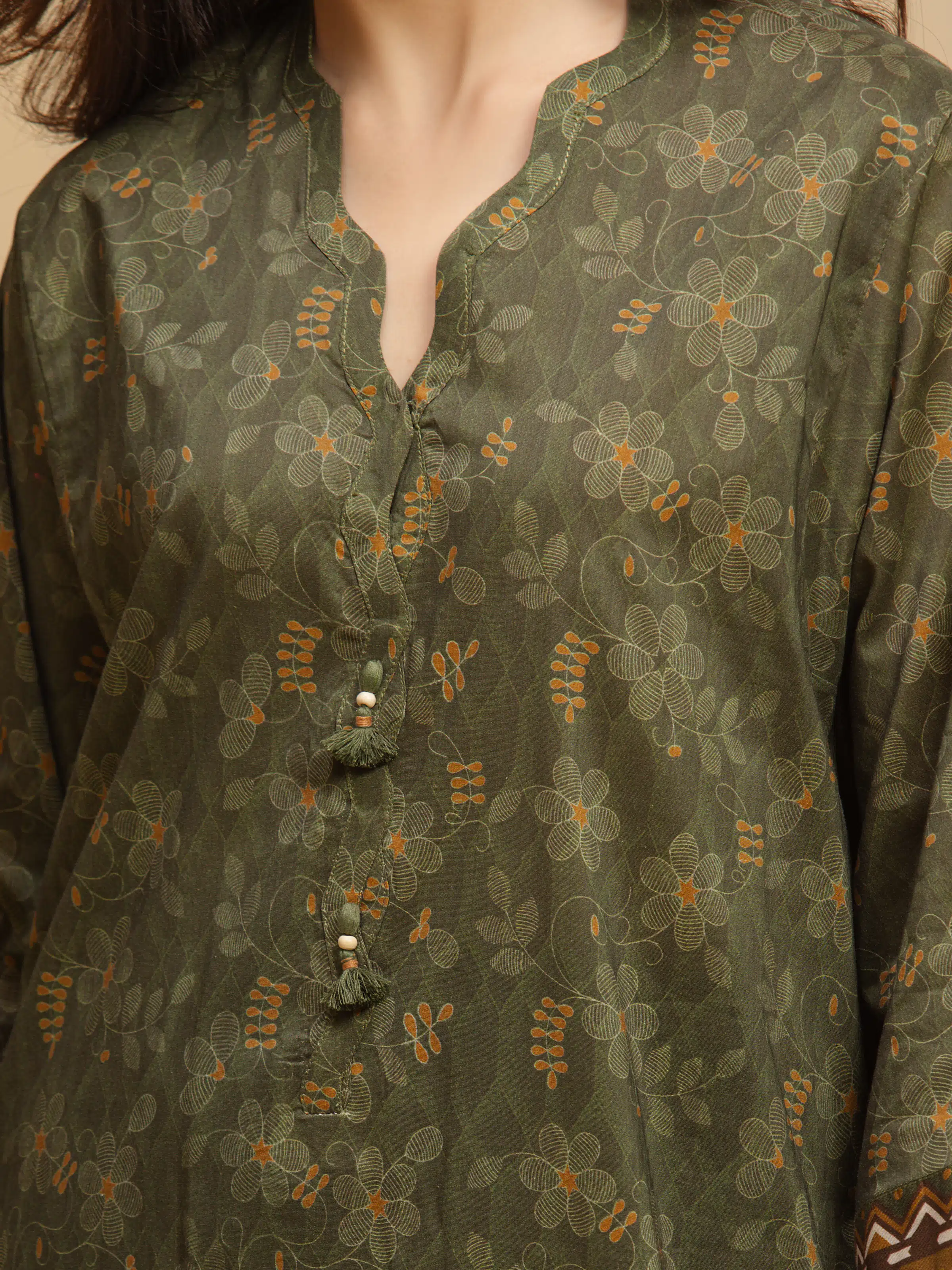 Unstitched Printed Khaddar Suit - EWU5A3-36013-3P - Image 3