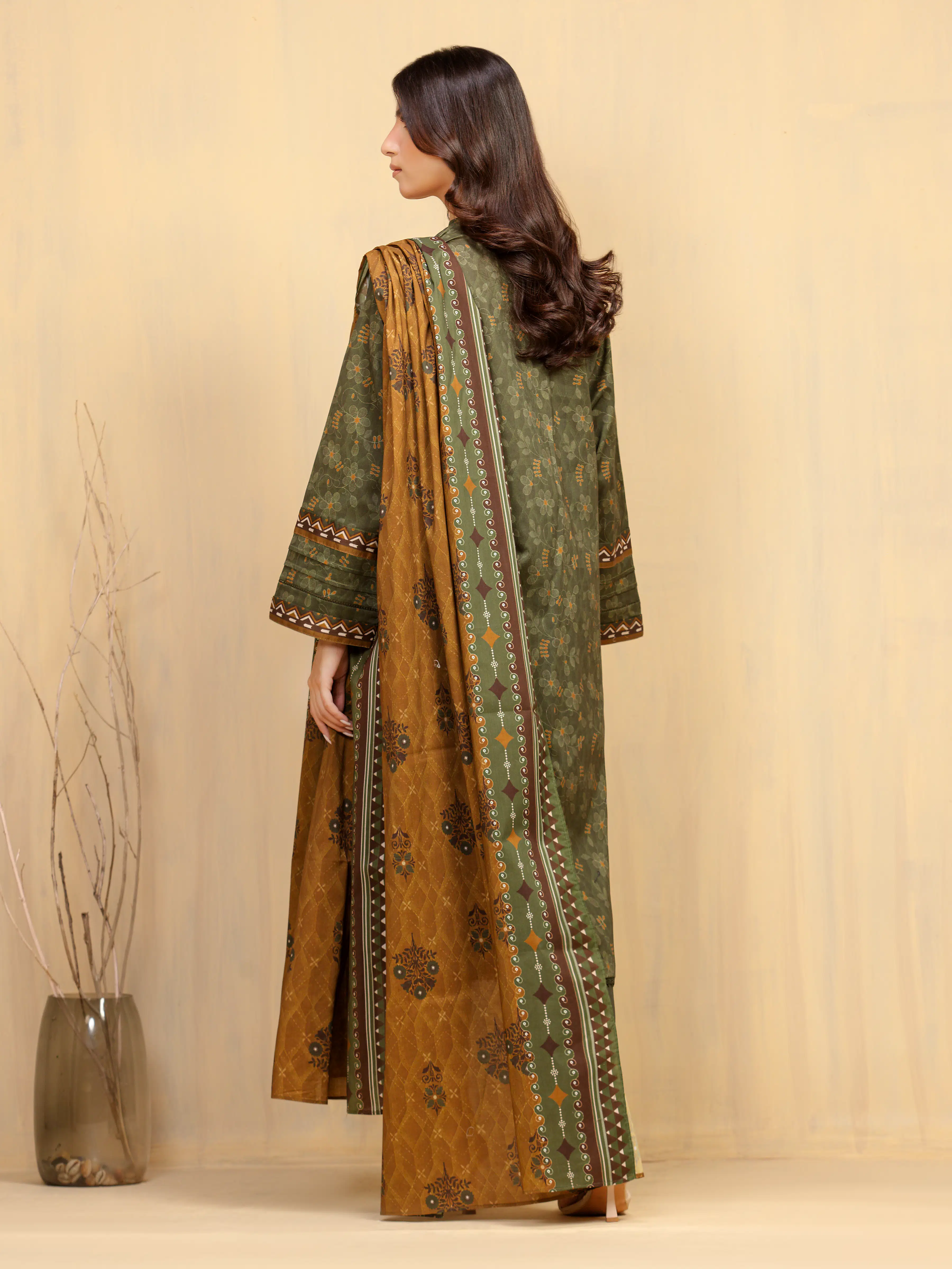 Unstitched Printed Khaddar Suit - EWU5A3-36013-3P - Image 6