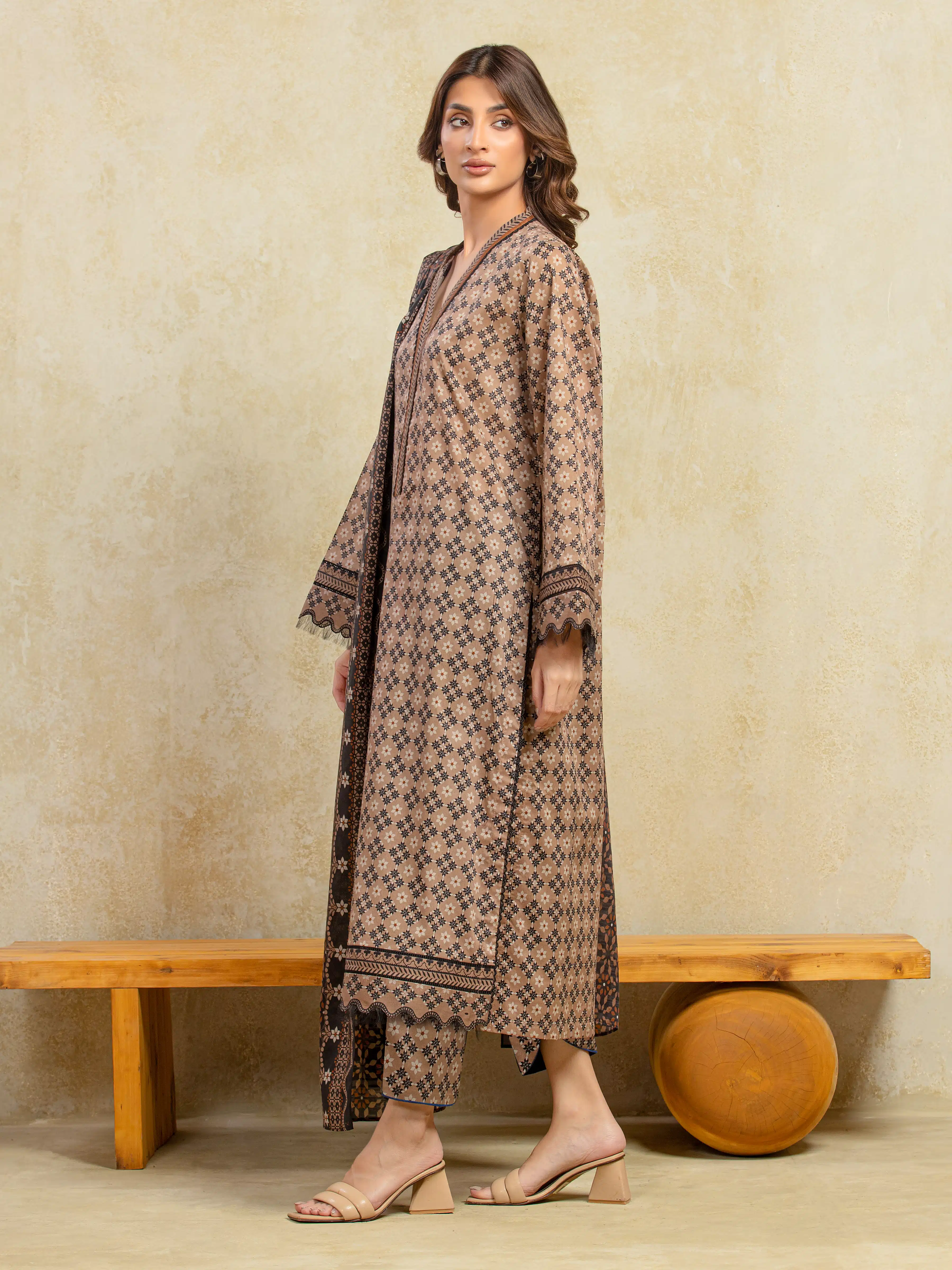 Unstitched Printed Khaddar Suit - EWU5A3-36101-3P - Image 5