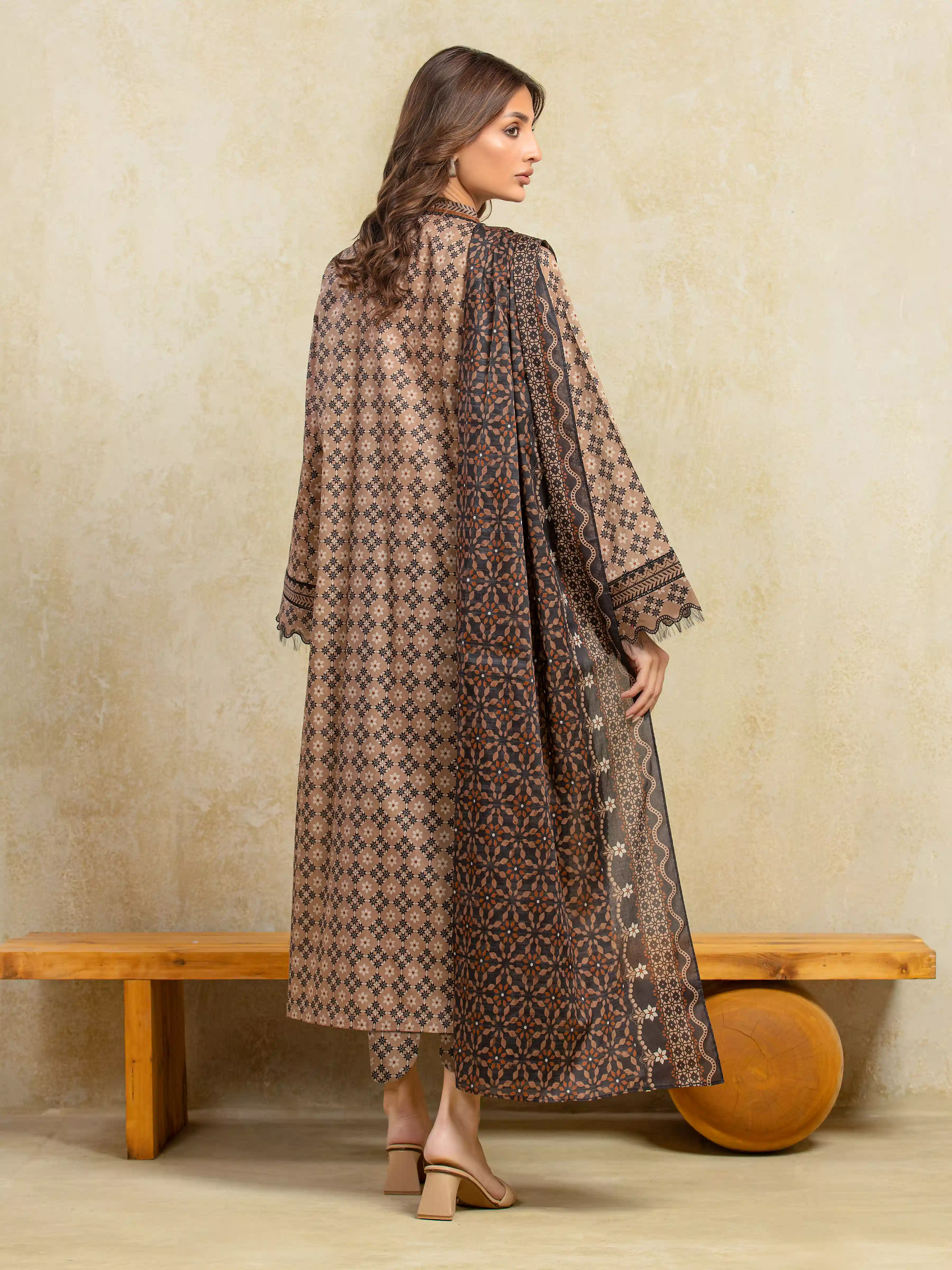 Unstitched Printed Khaddar Suit - EWU5A3-36101-3P - Image 6