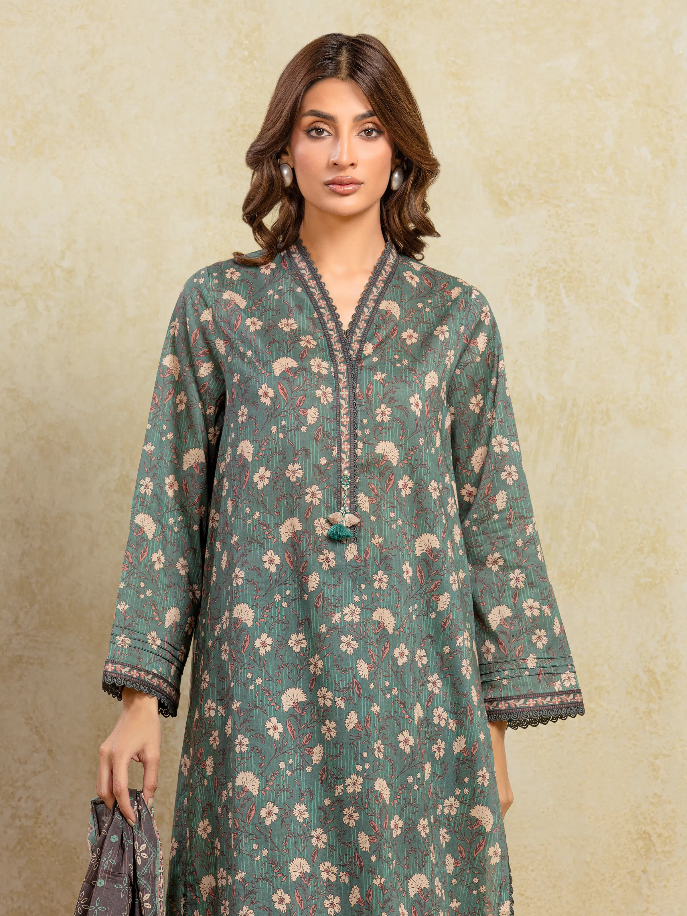 Unstitched Printed Khaddar Shirt - EWU5A3-36104S - Image 2