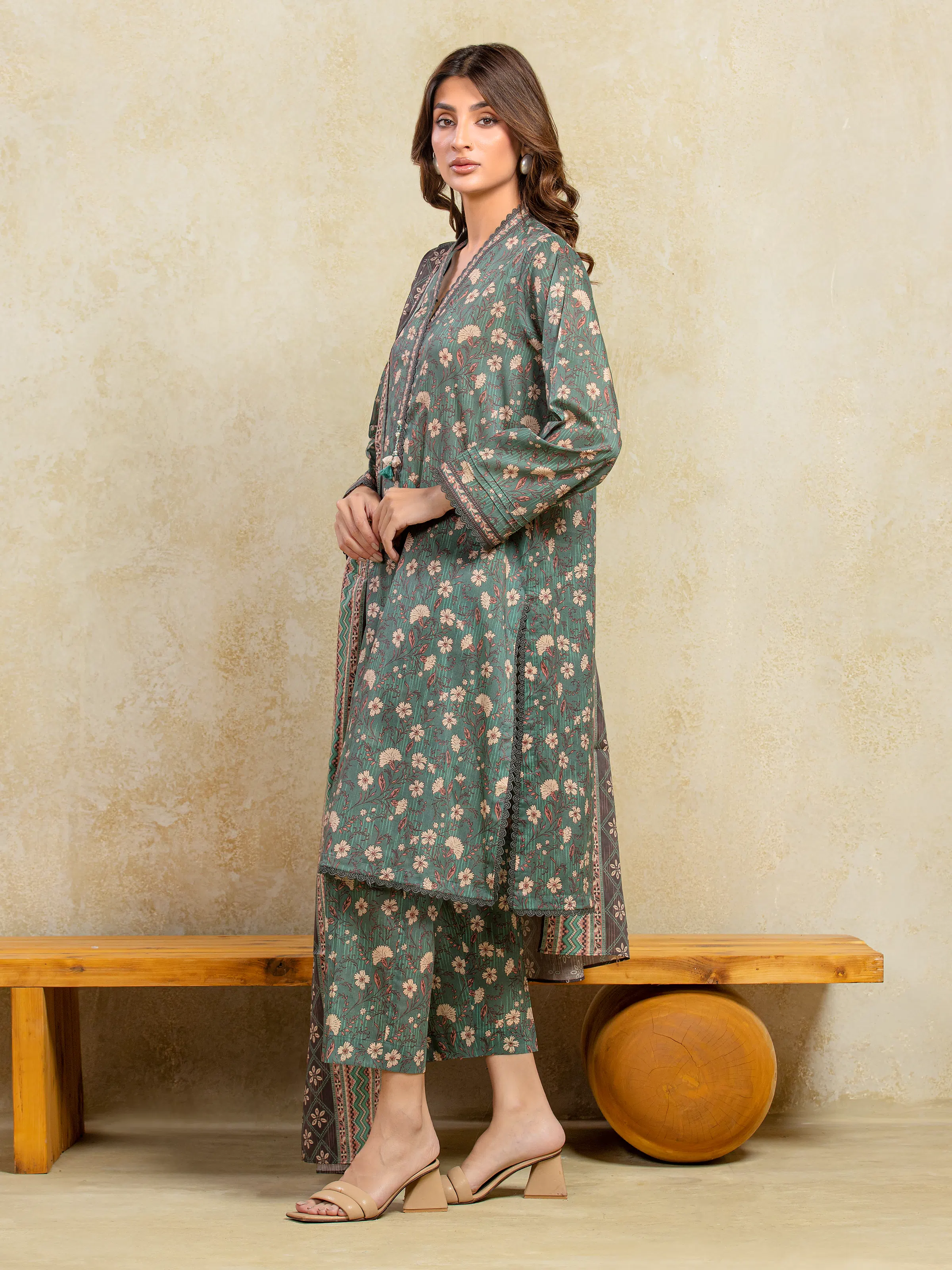 Unstitched Printed Khaddar Shirt - EWU5A3-36104S - Image 5