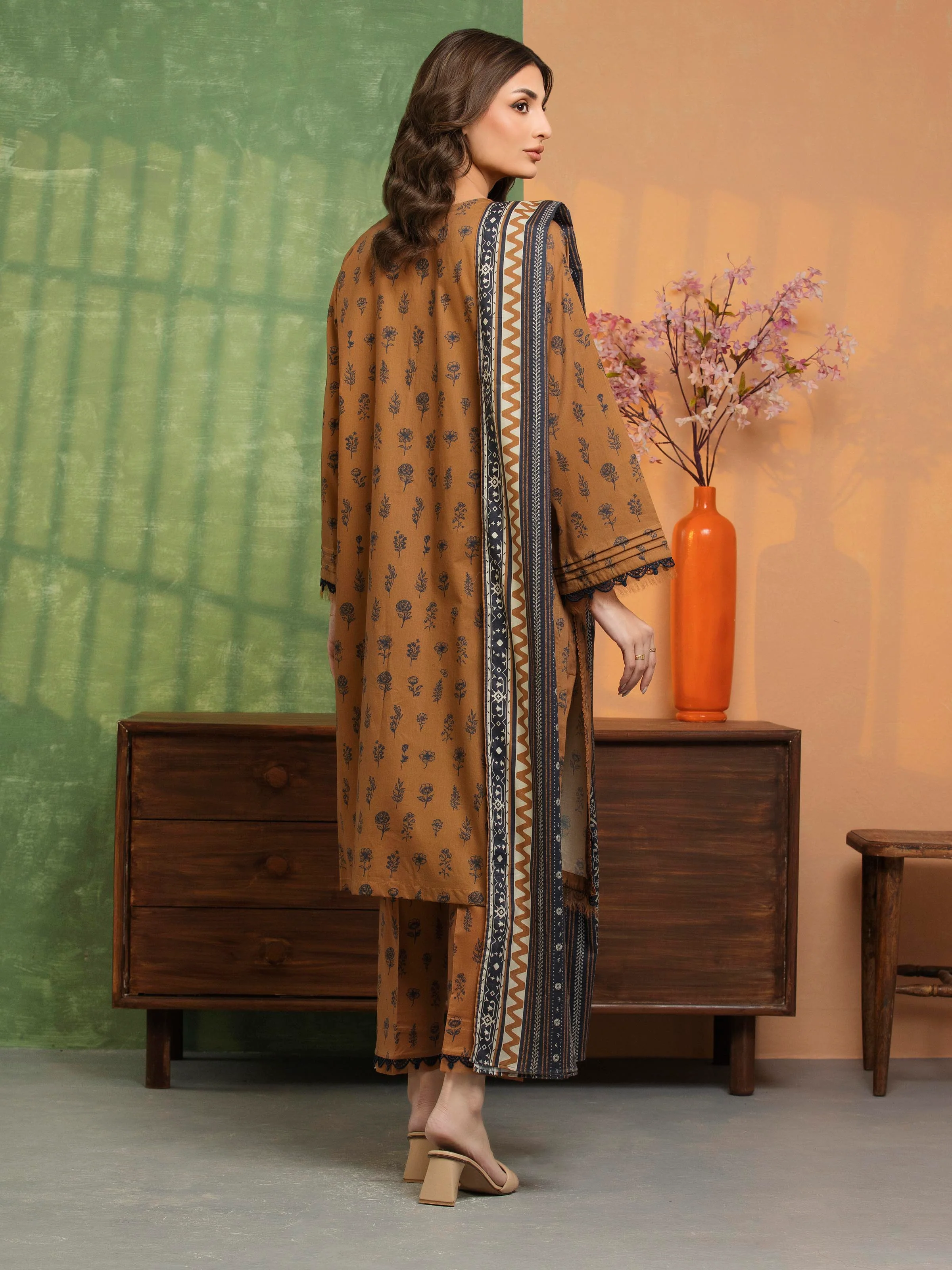 Unstitched Printed Khaddar Suit - EWU5A3-36113-3P - Image 6