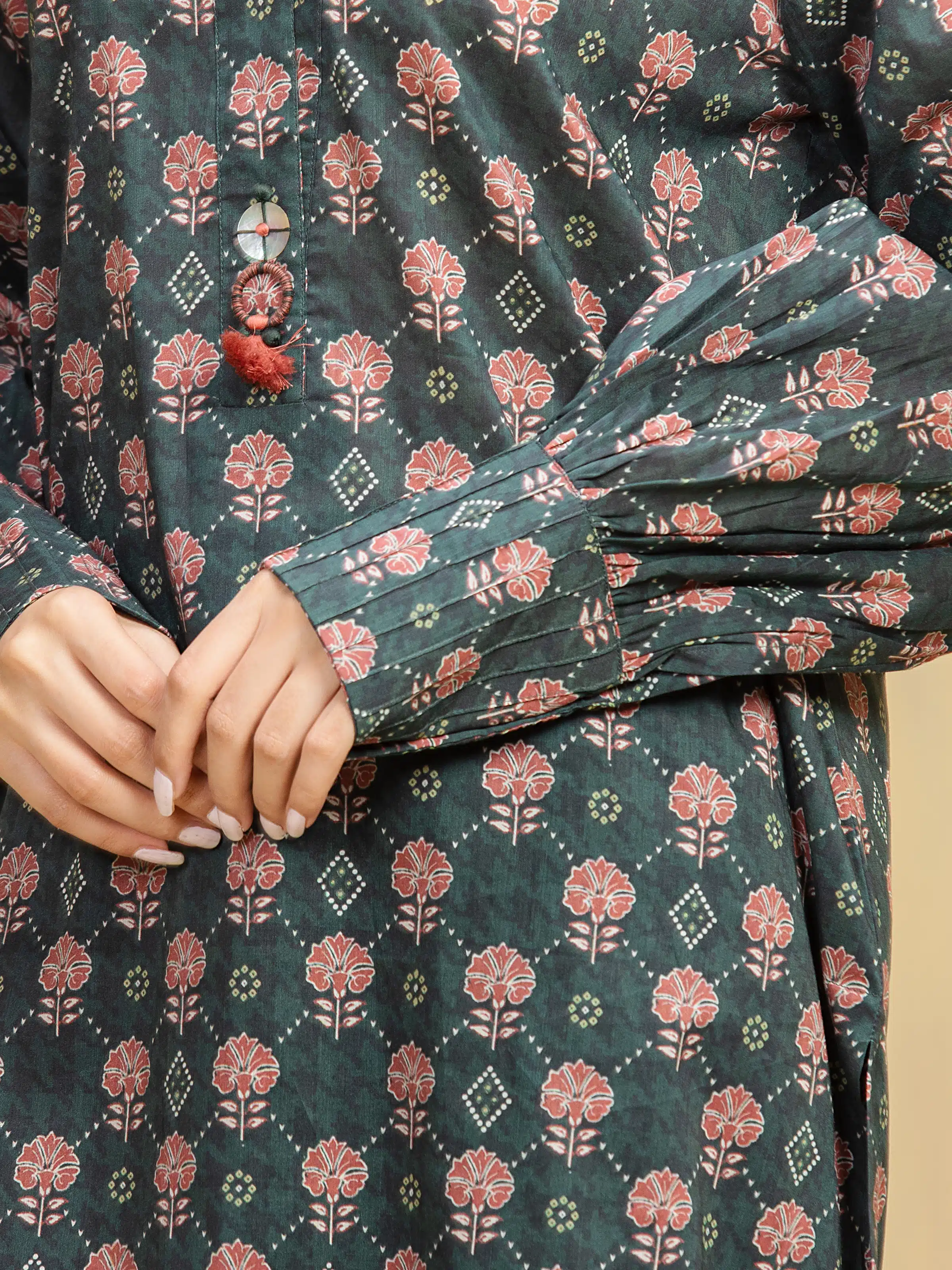 Unstitched Printed Khaddar Suit - EWU5A3-36121-3P - Image 4