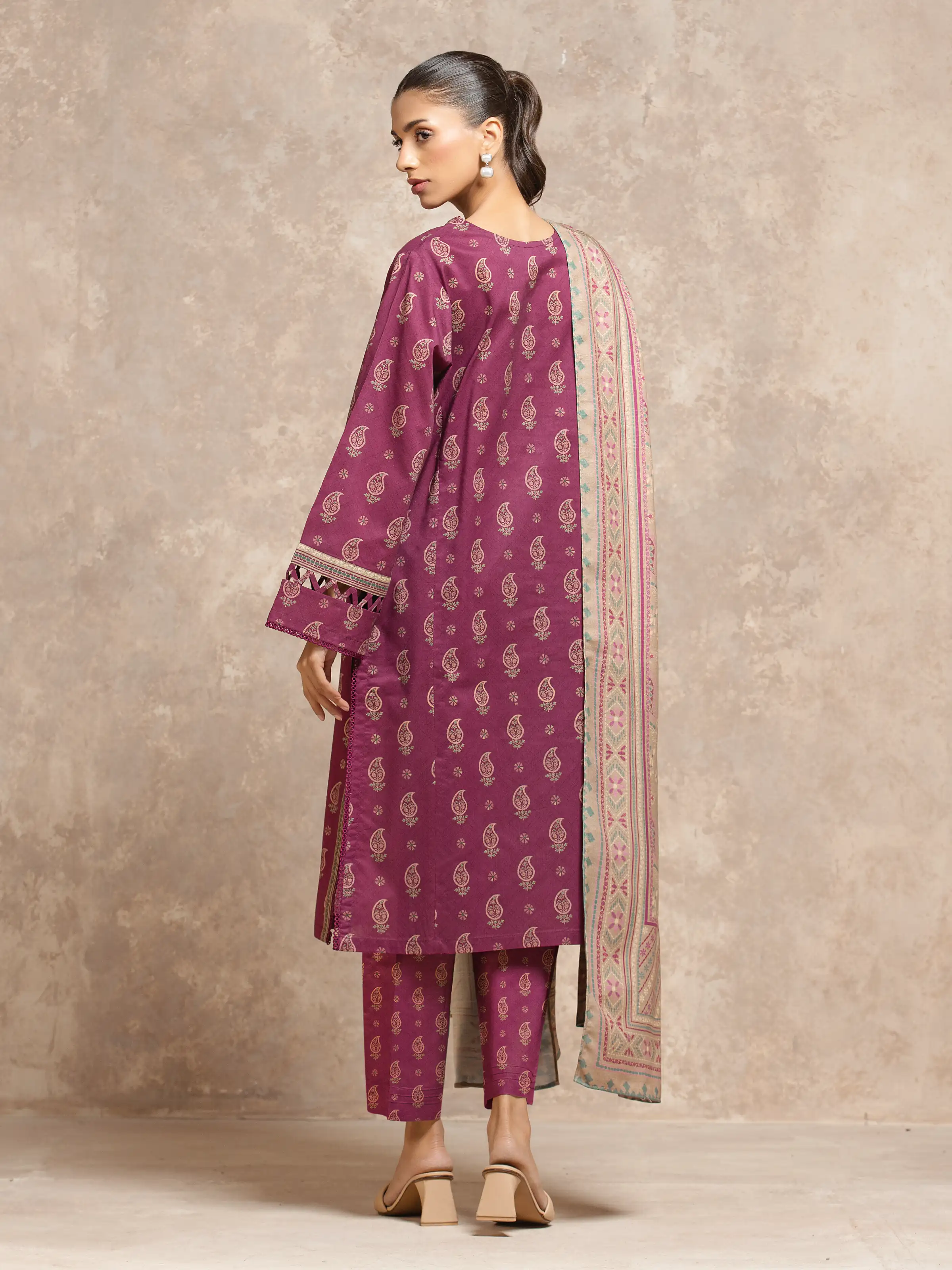 Unstitched Printed Khaddar Suit - EWU5M3-010-3P - Image 6