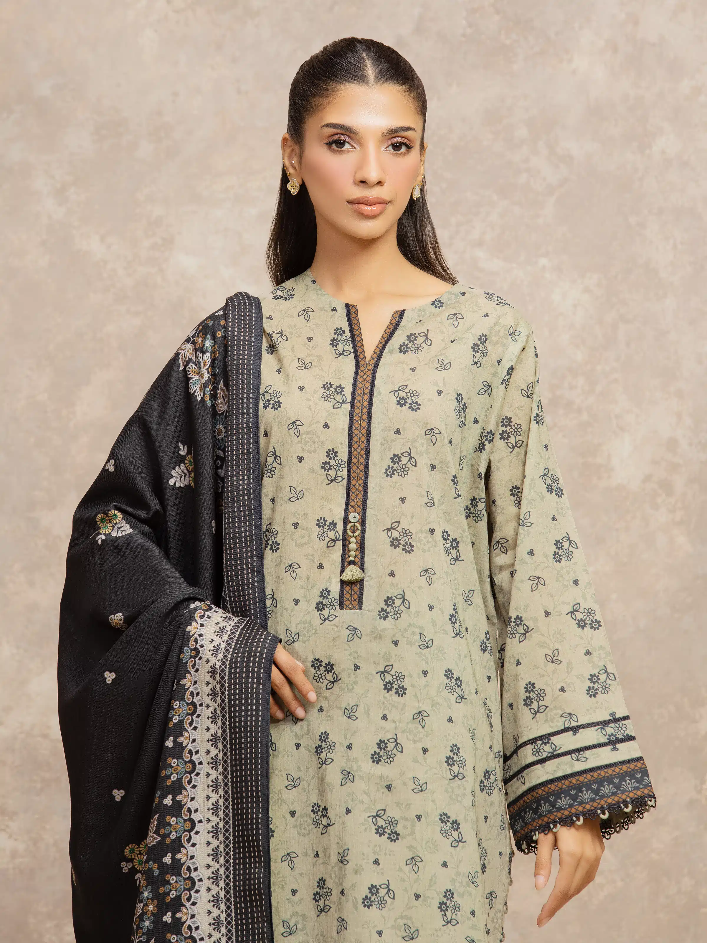 Unstitched  Printed Khaddar Shirt - EWU5M3-013S - Image 2