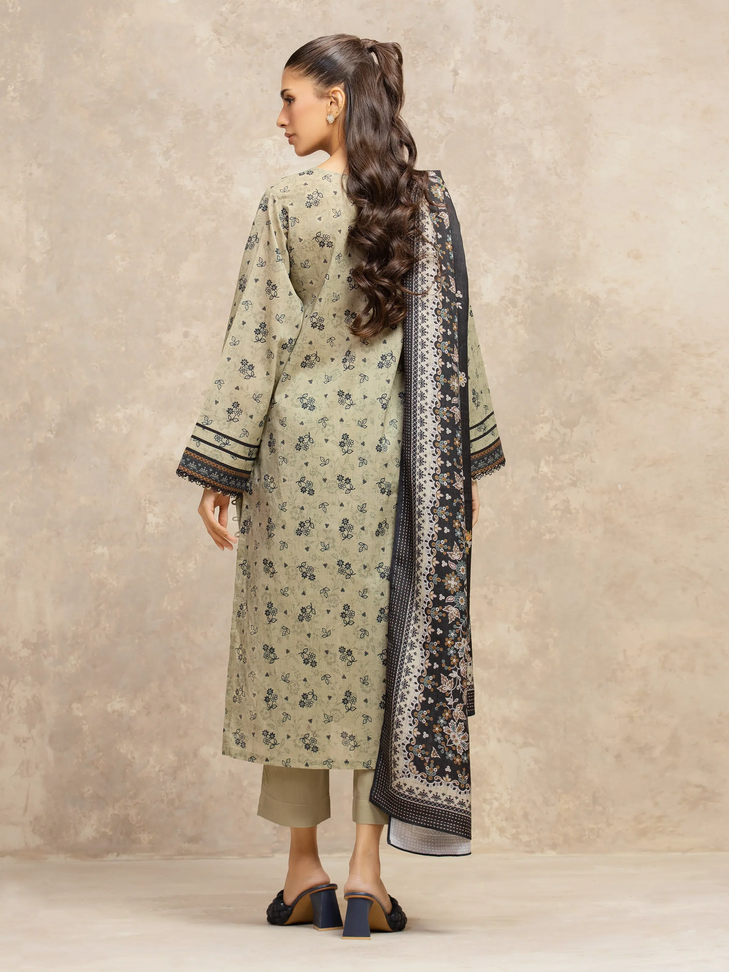 Unstitched  Printed Khaddar Shirt - EWU5M3-013S - Image 5