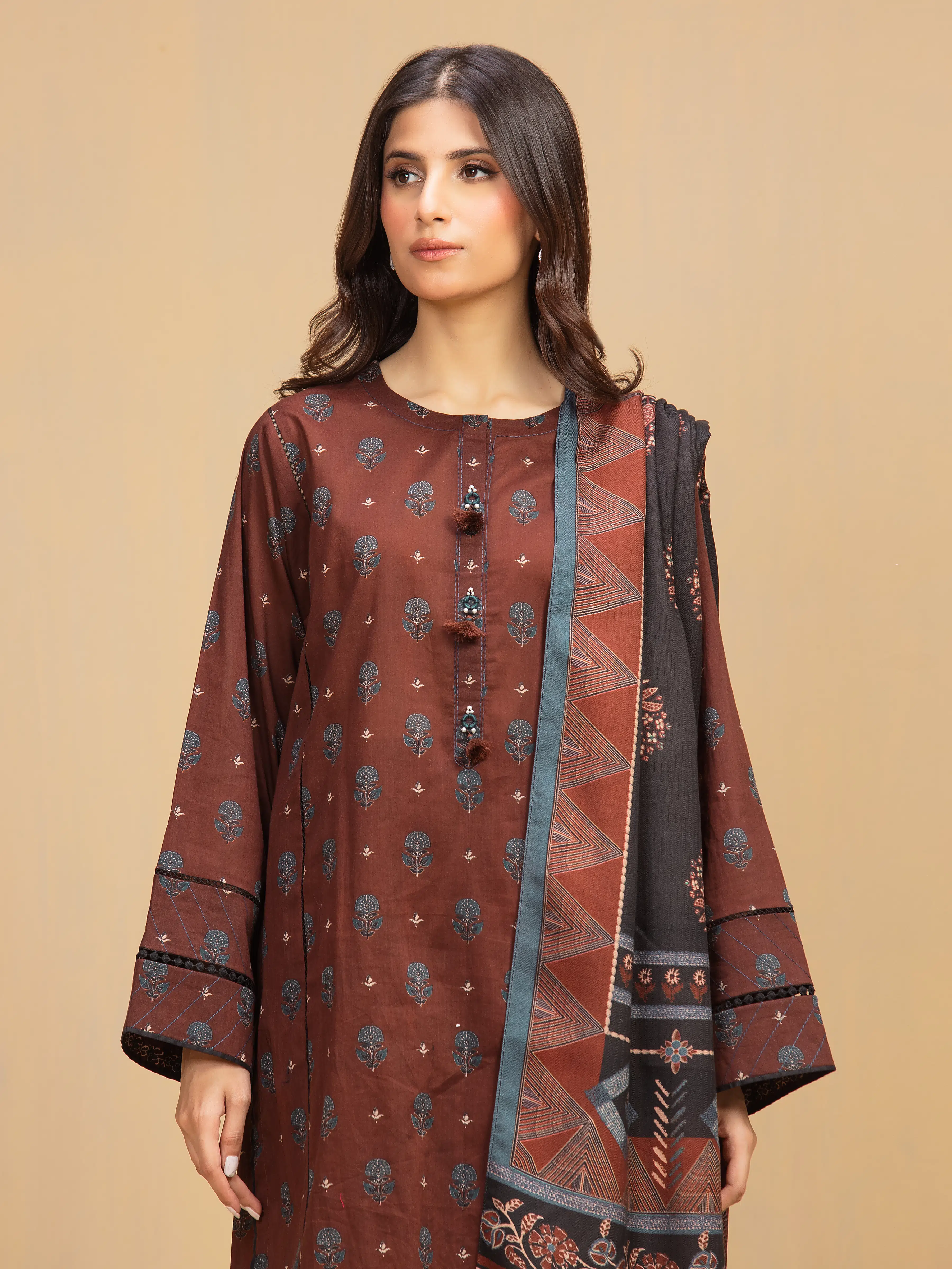Unstitched Printed Khaddar Suit - EWU5M3-020-3P - Image 4