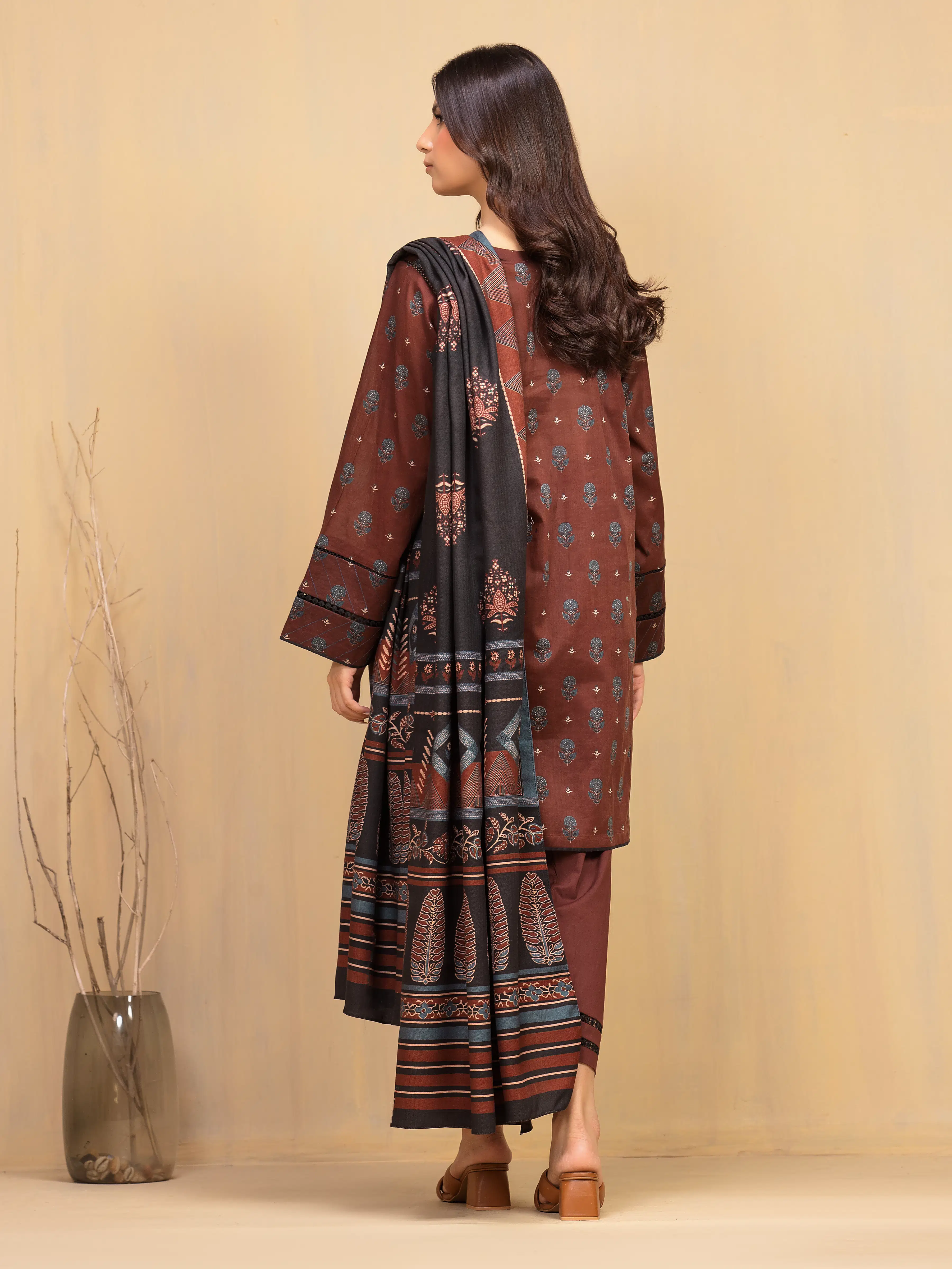 Unstitched Printed Khaddar Suit - EWU5M3-020-3P - Image 6