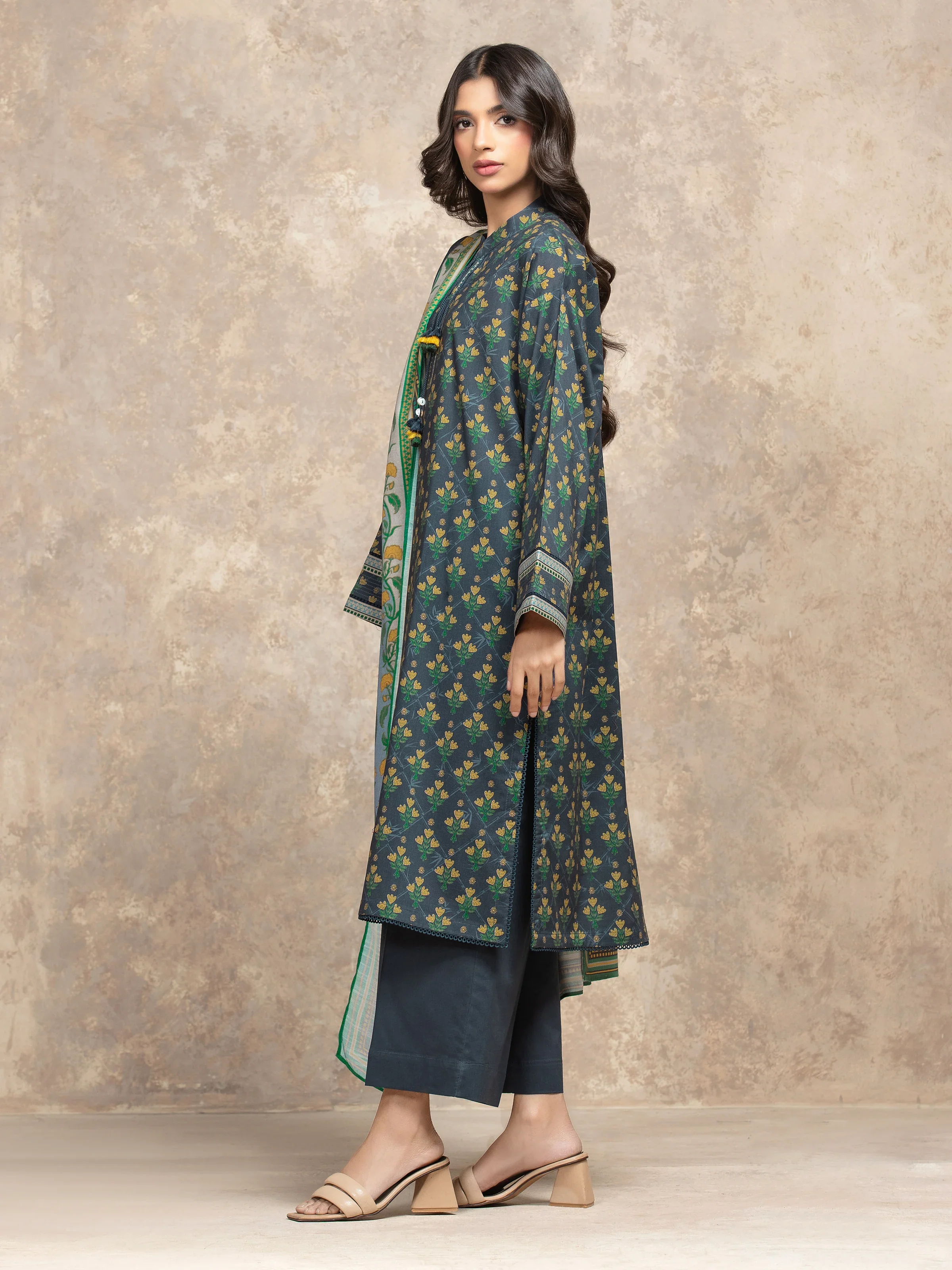 Unstitched Printed Khaddar Shirt - EWU5M3-032S - Image 4