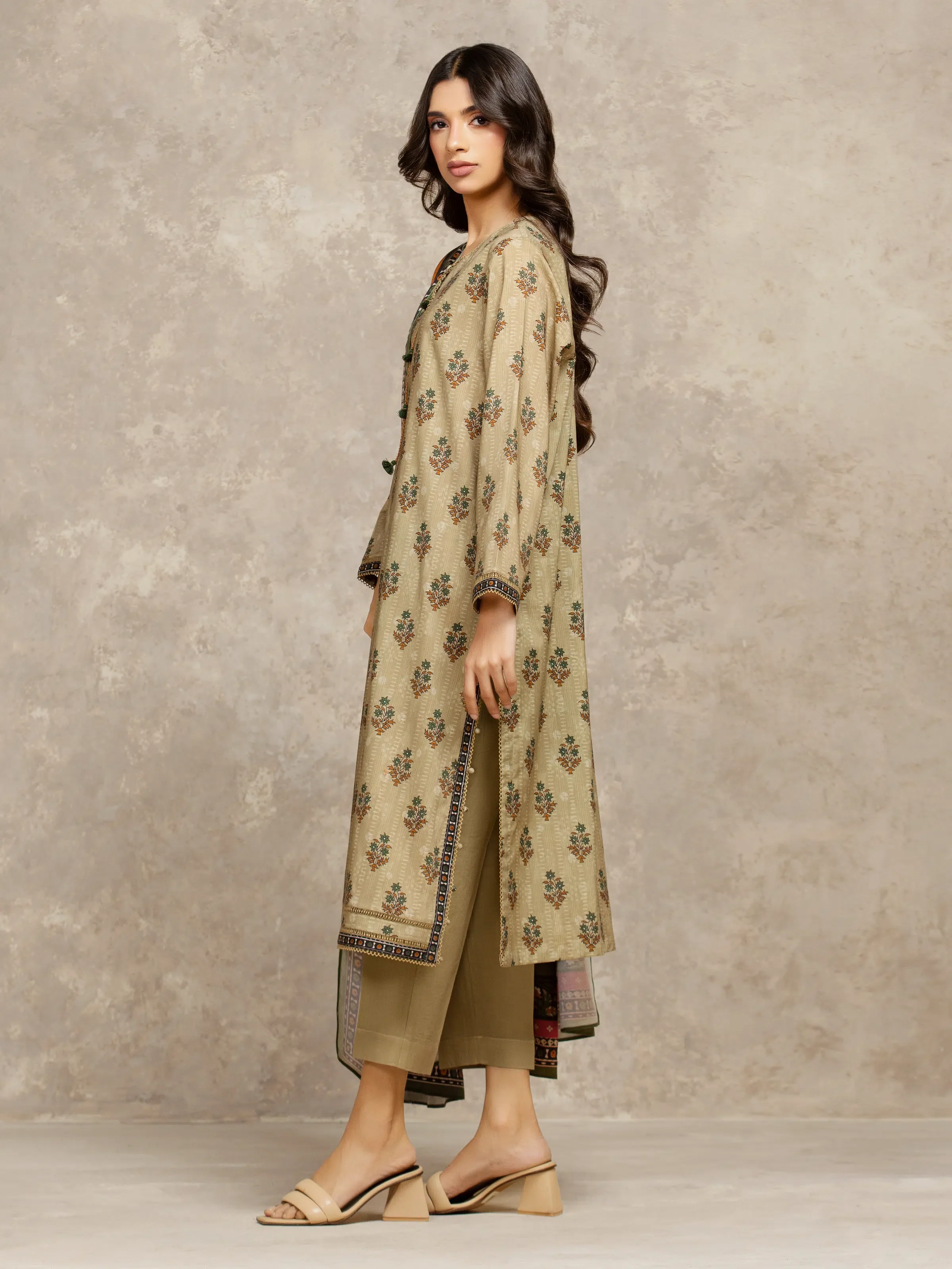 Unstitched Printed Khaddar Shirt Trouser - EWU5M3-040ST - Image 4