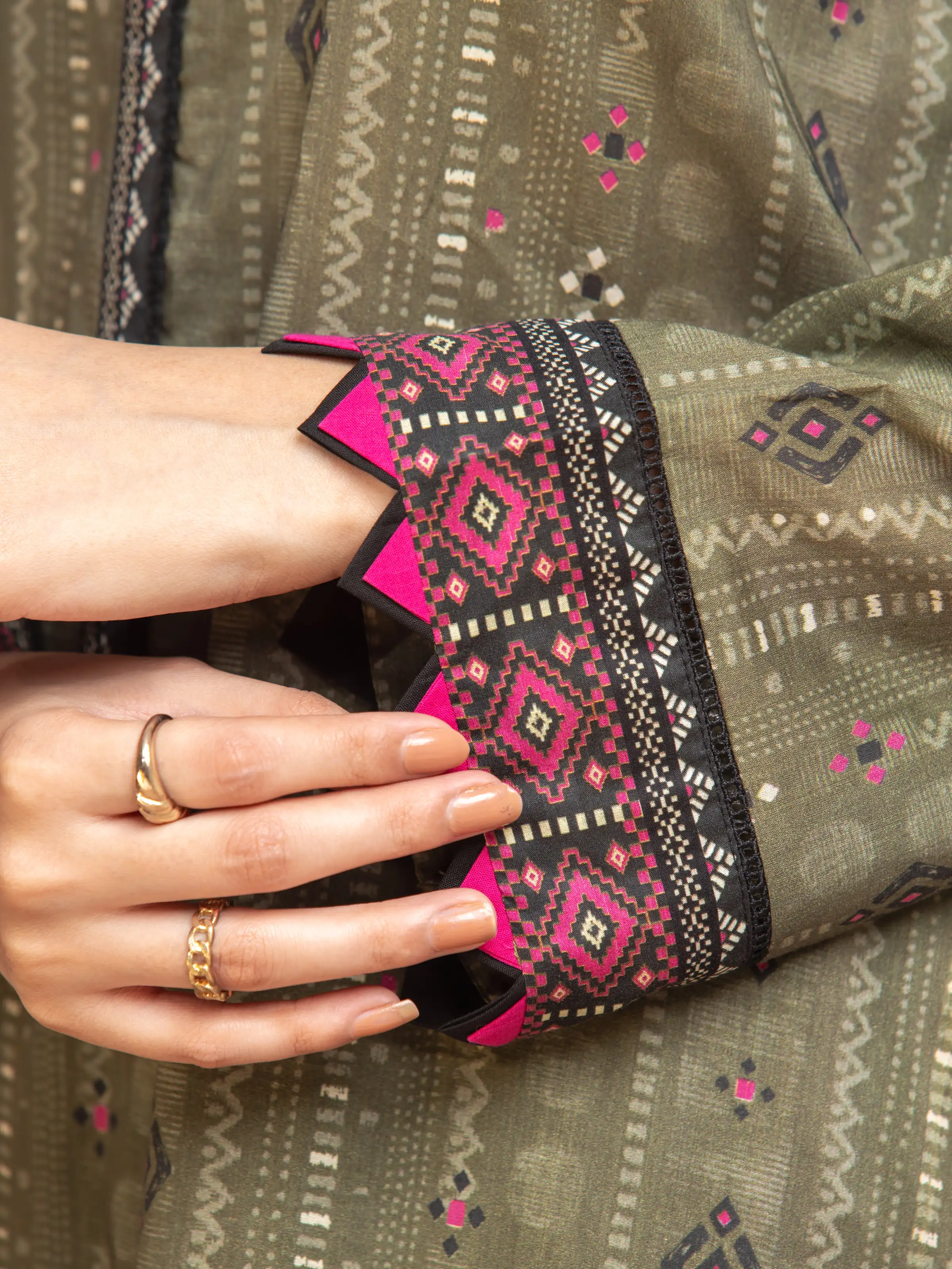 Unstitched  Printed Khaddar Shirt Trouser - EWU24A3-27148SD - Image 4