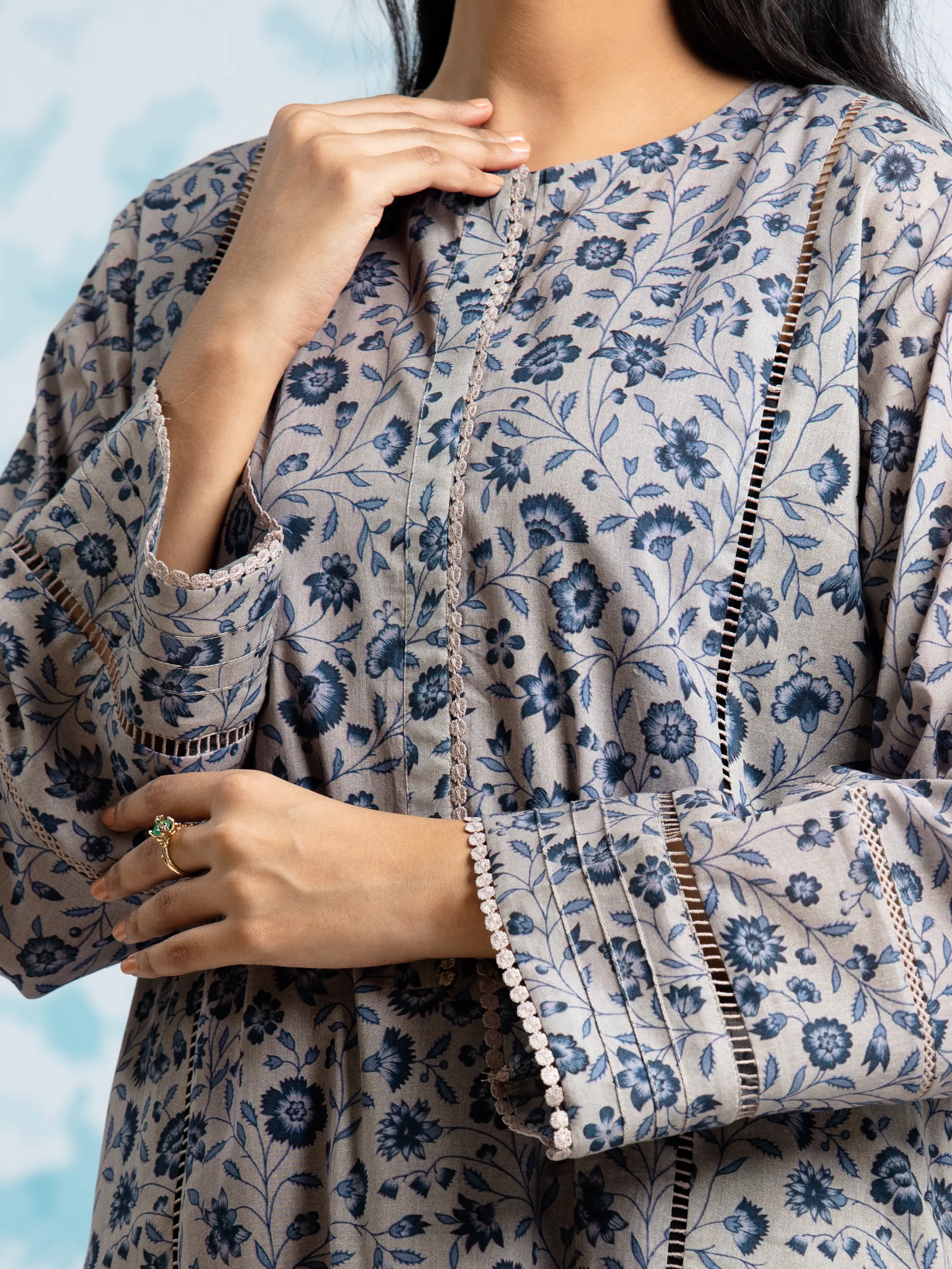 Unstitched Printed Khaddar Suit - EWU24A3-29705-3P - Image 3