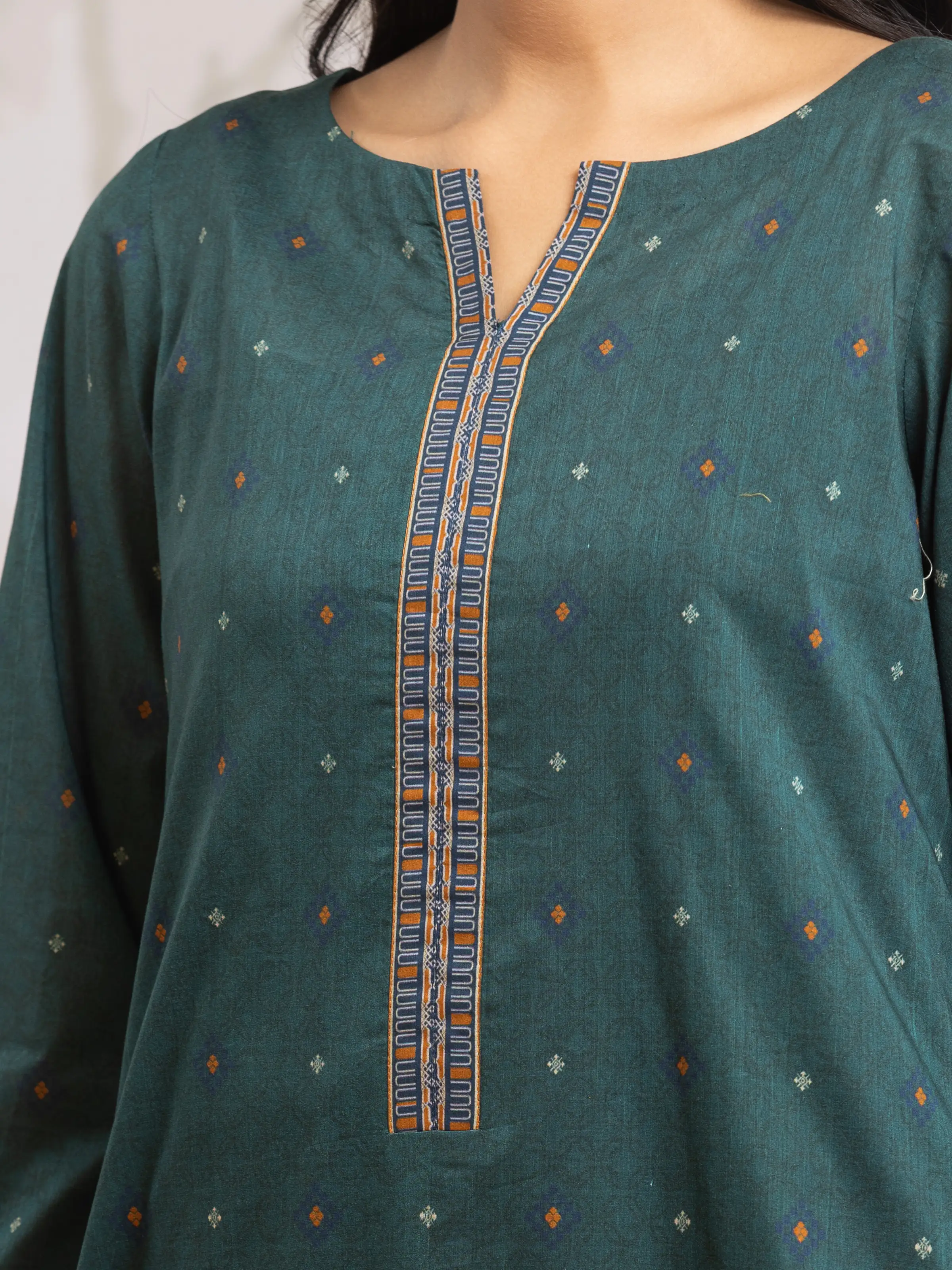Unstitched Printed Khaddar Suit - EWU24M2-176 - Image 4
