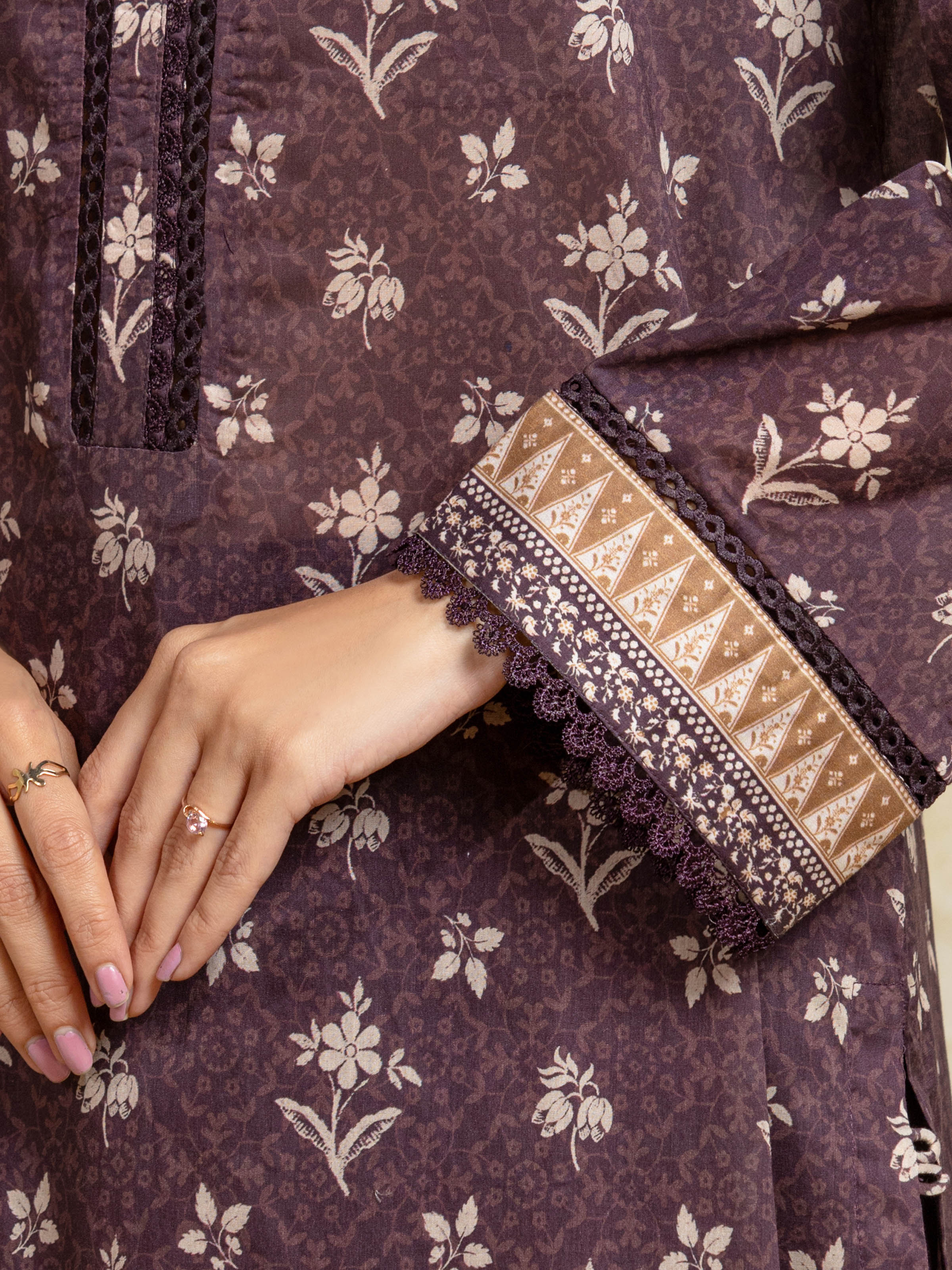 Unstitched Printed Khaddar Suit - EWU5A3-35956-3P - Image 4