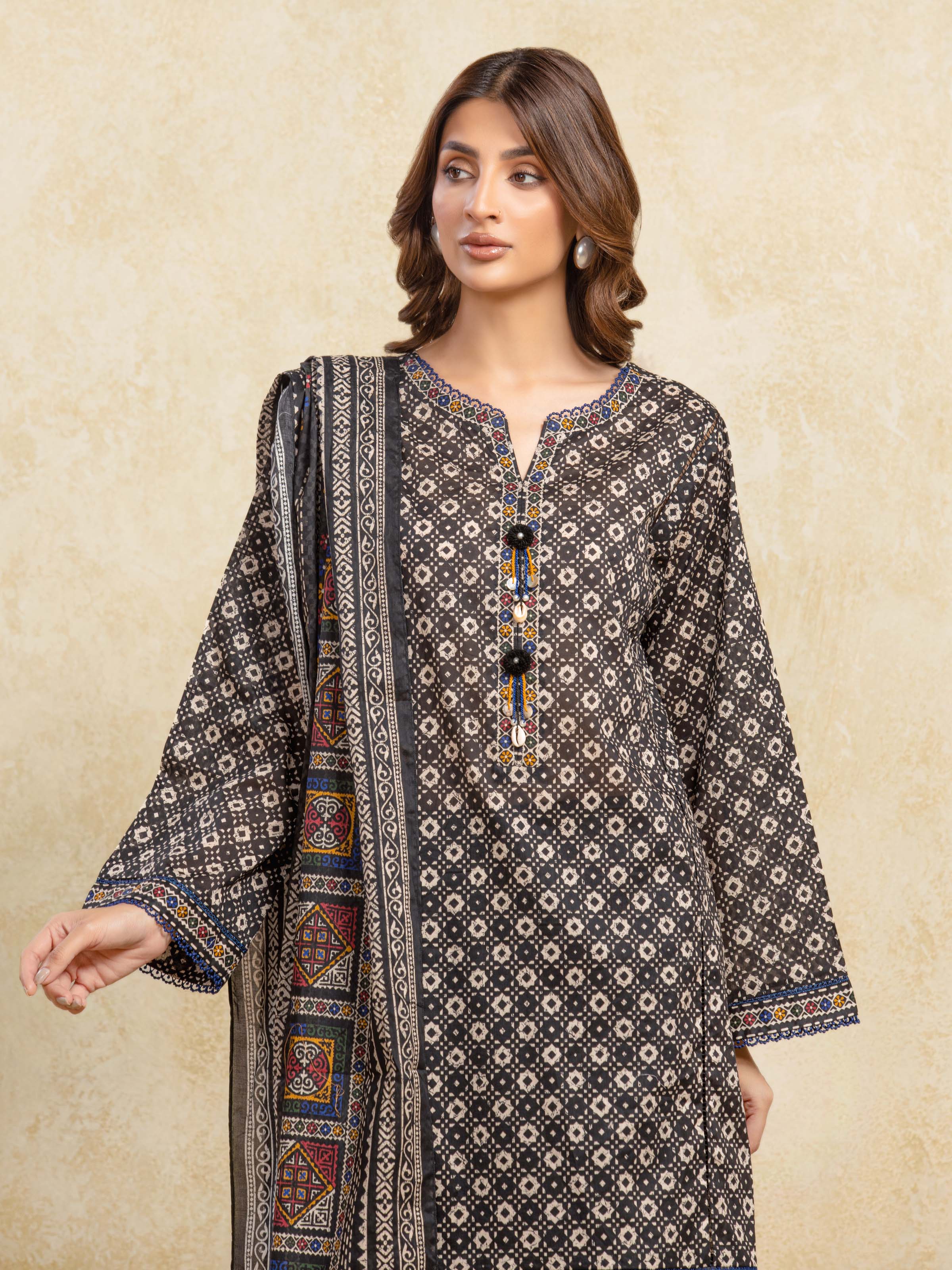 Unstitched Printed Khaddar Suit - EWU5A3-35979-3P - Image 2