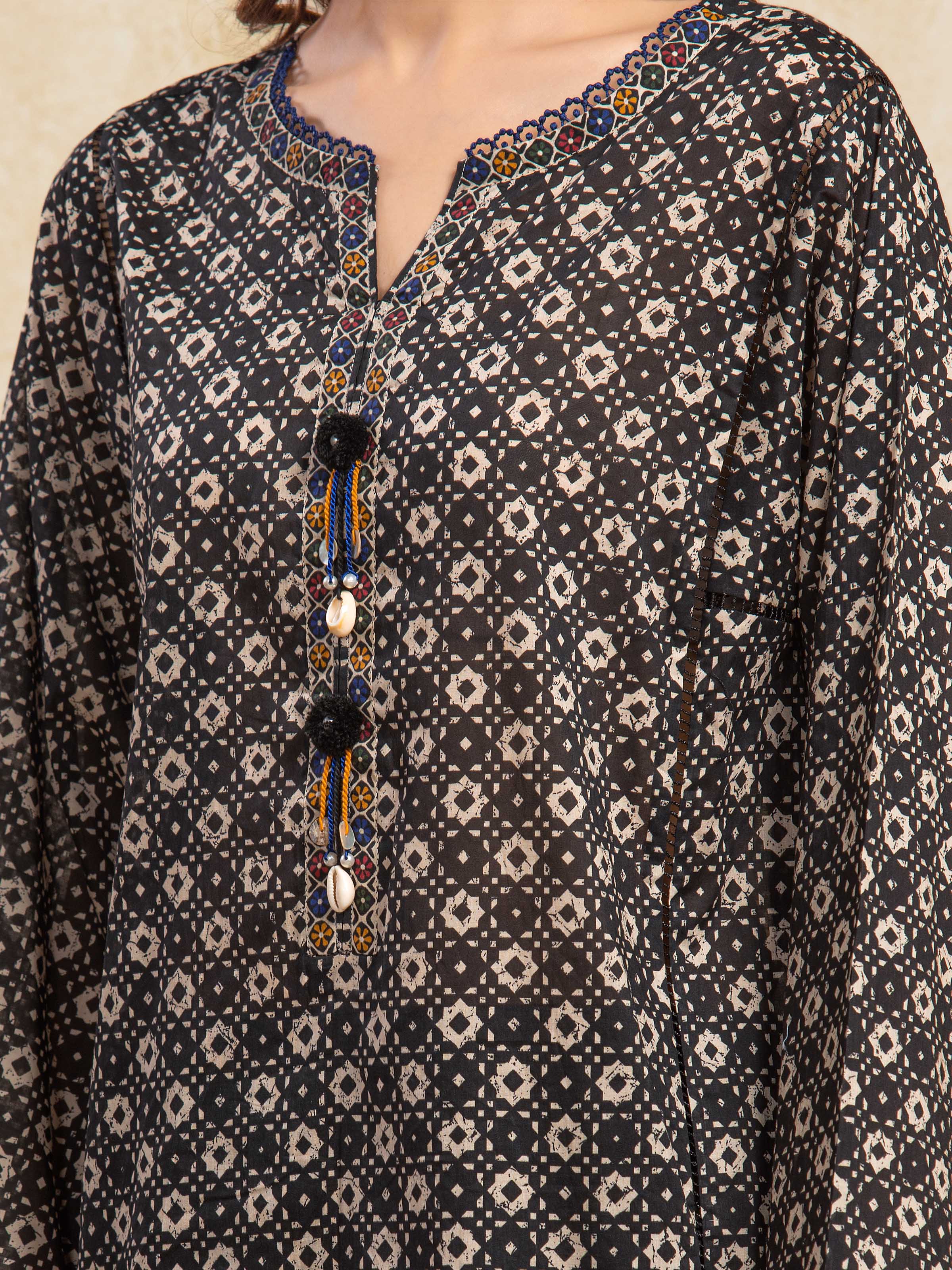 Unstitched Printed Khaddar Suit - EWU5A3-35979-3P - Image 3