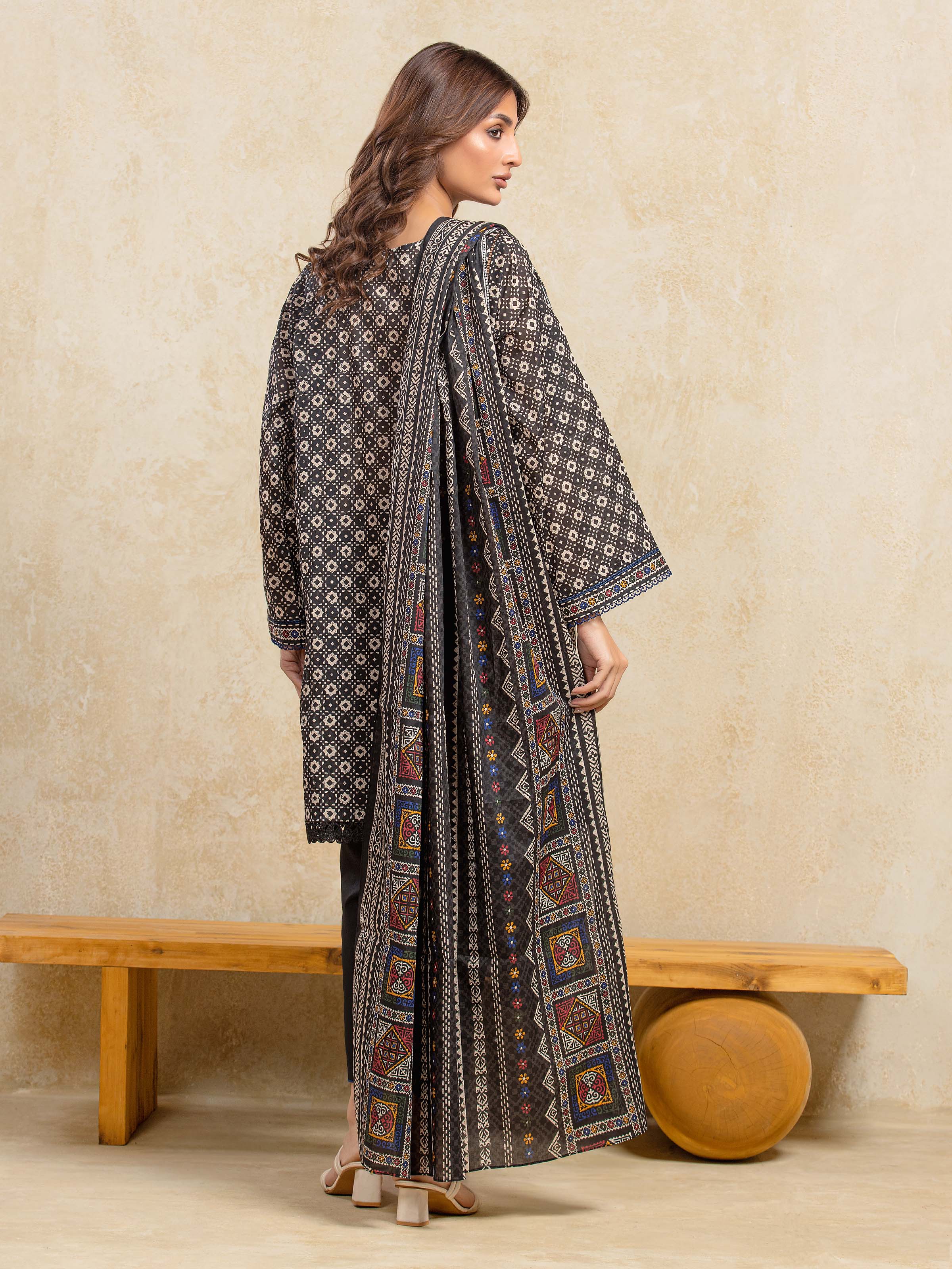 Unstitched Printed Khaddar Suit - EWU5A3-35979-3P - Image 6