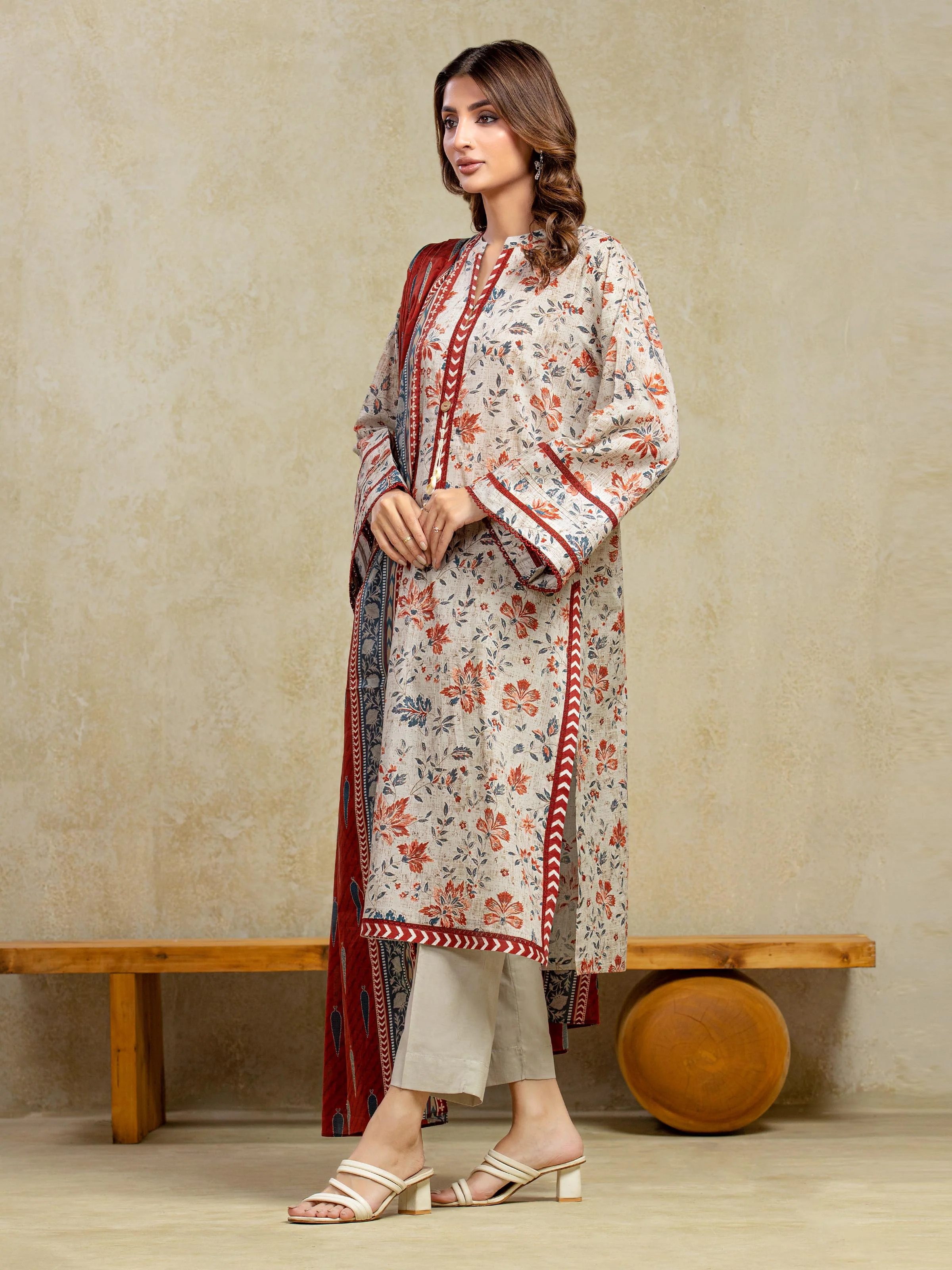 Unstitched Printed Khaddar Suit - EWU5A3-35993-3P - Image 5