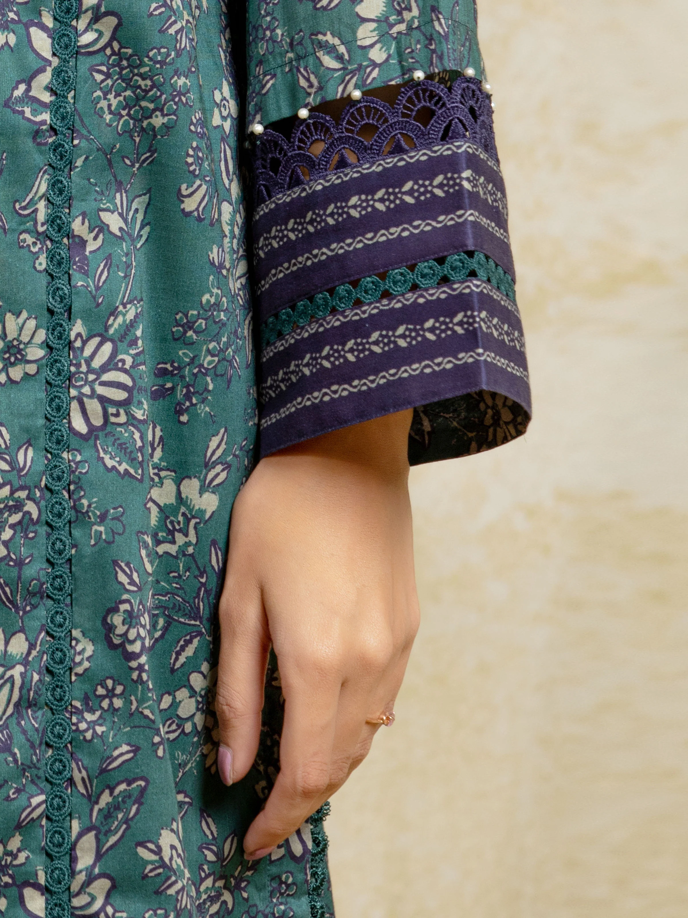 Unstitched Printed Khaddar Shirt - EWU5A3-35996S - Image 5