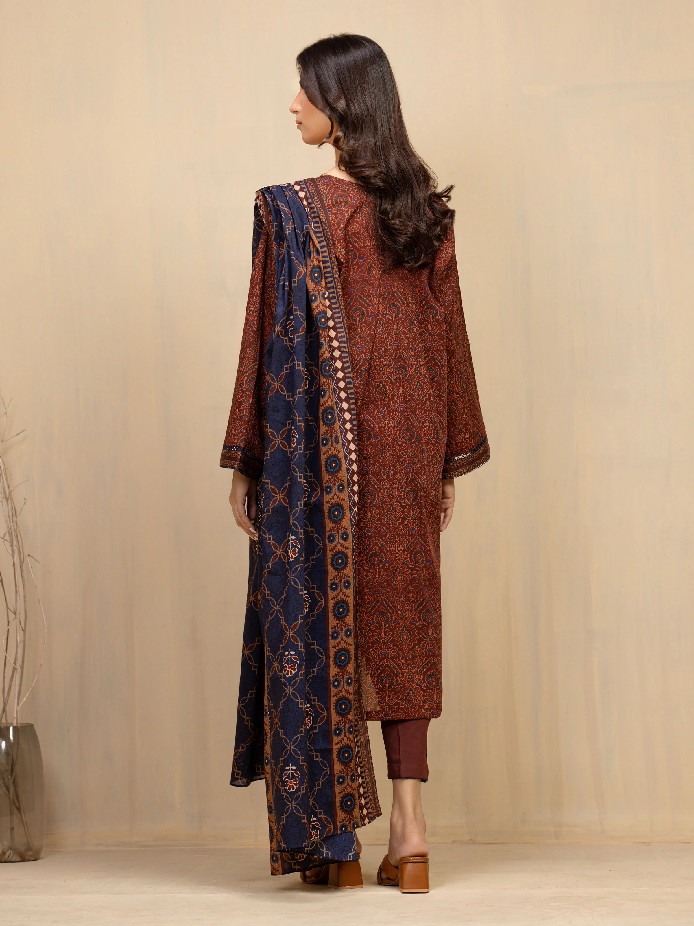 Unstitched  Printed Khaddar Shirt Trouser - EWU5A3-35998ST - Image 4