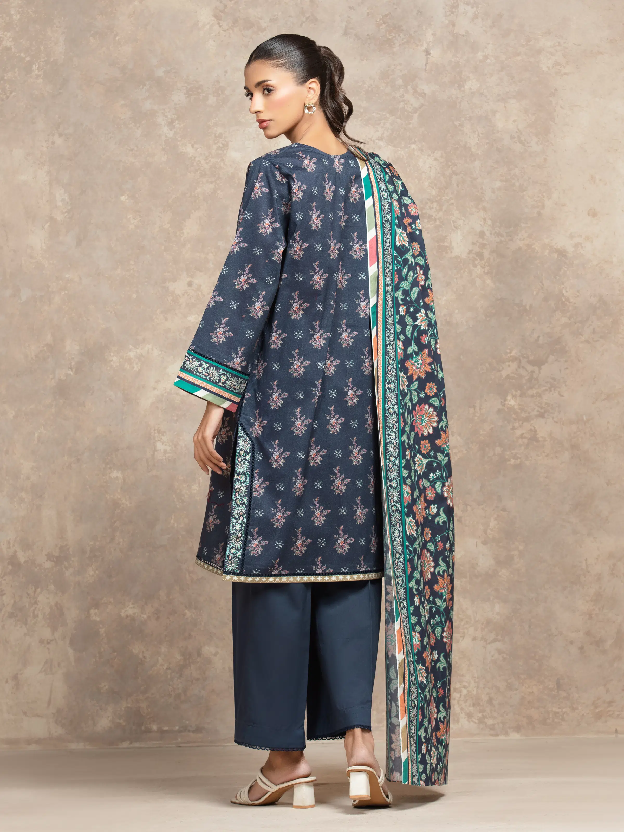 Unstitched Printed Khaddar Shirt Trouser - EWU5A3-36026ST - Image 6