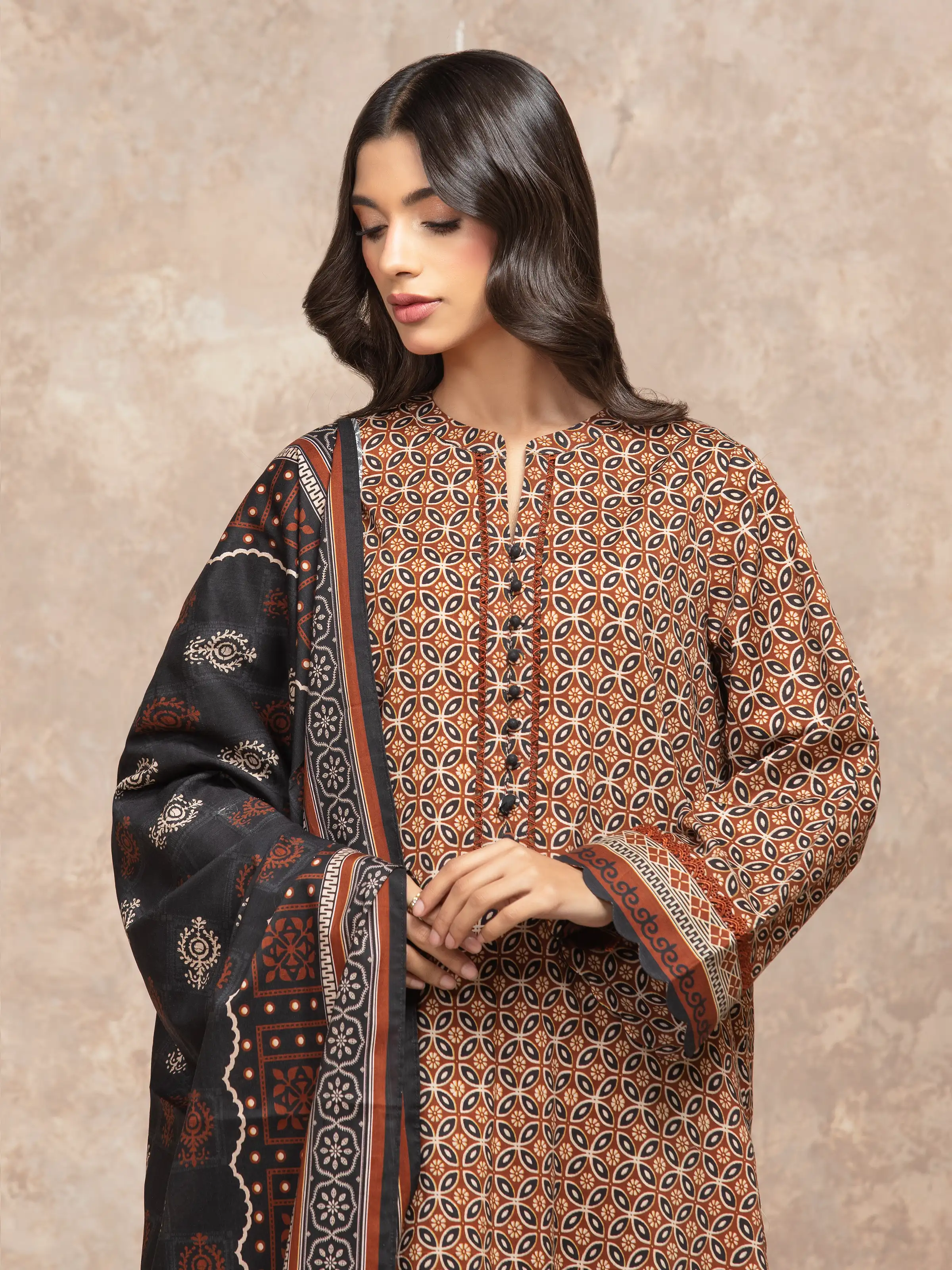 Unstitched Printed Khaddar Suit - EWU5A3-36029-3P - Image 2