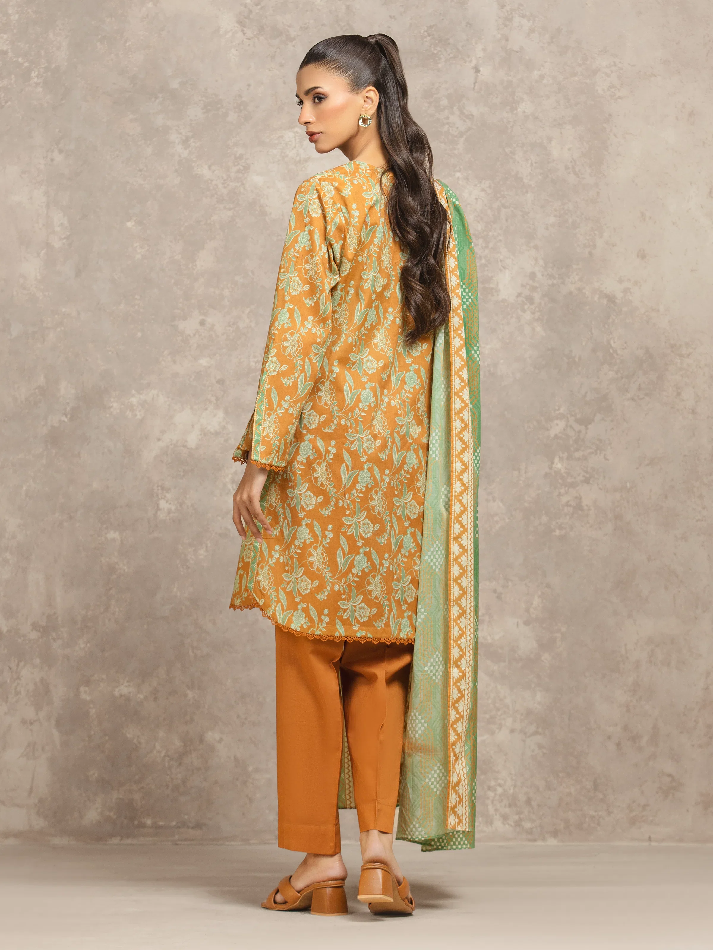 Unstitched Printed Khaddar Shirt - EWU5A3-36050S - Image 5