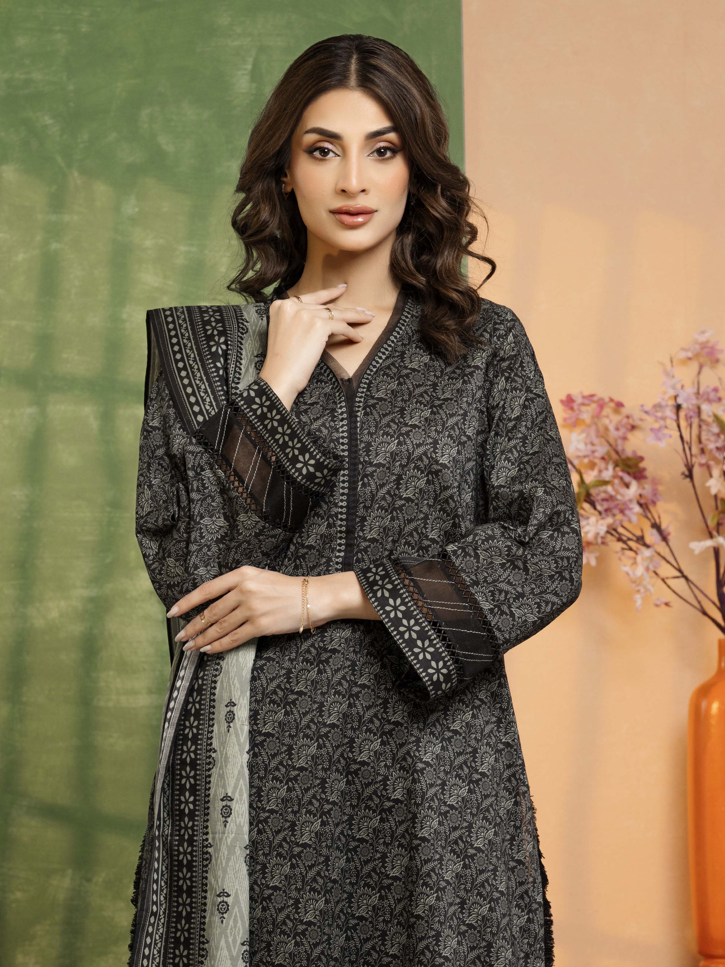 Unstitched Printed Khaddar Suit - EWU5A3-36112-3P - Image 2