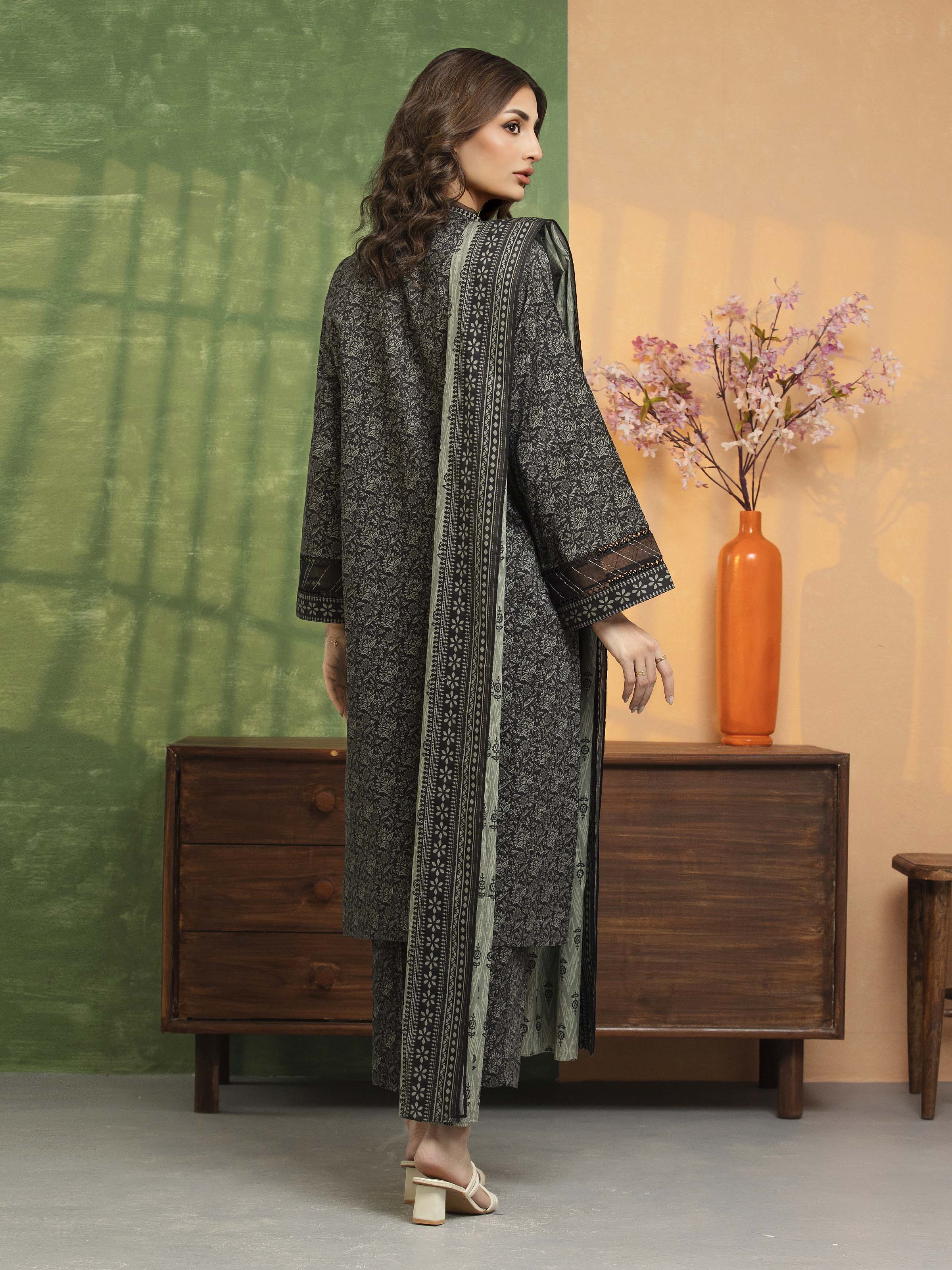 Unstitched Printed Khaddar Suit - EWU5A3-36112-3P - Image 6