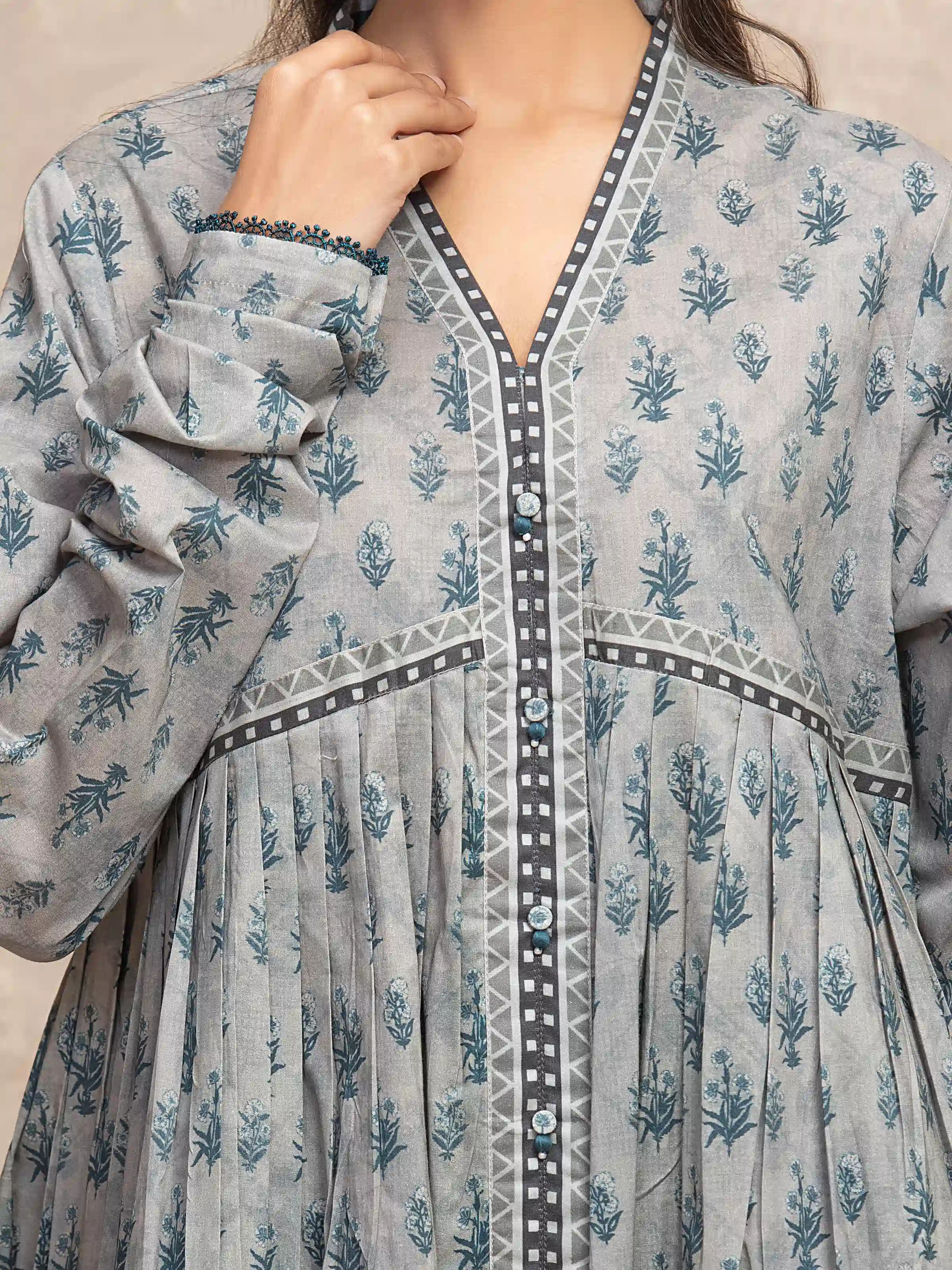 Unstitched Printed Khaddar Suit - EWU5A3-36119-3P - Image 4