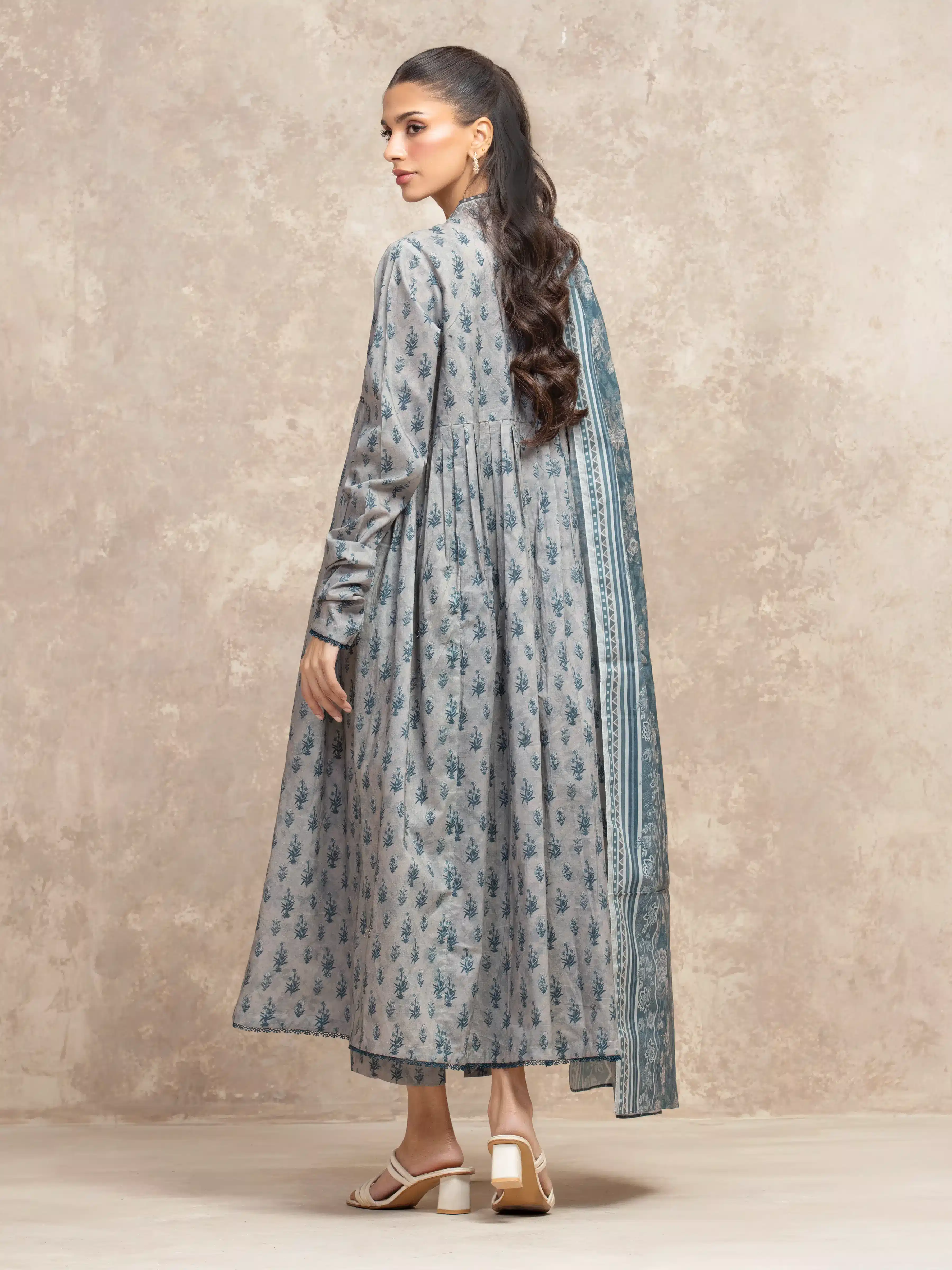 Unstitched Printed Khaddar Suit - EWU5A3-36119-3P - Image 6