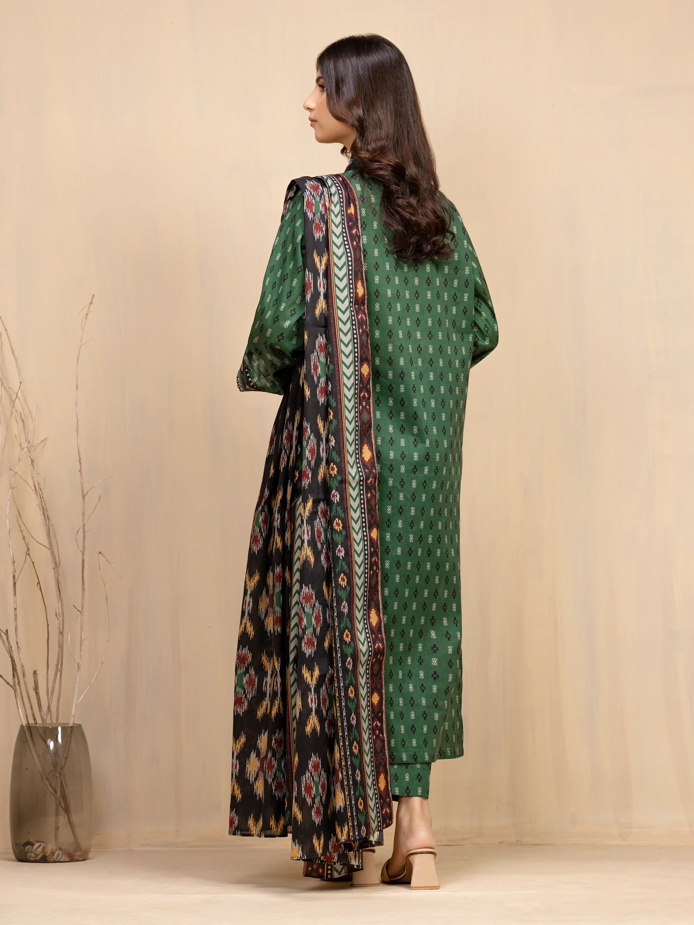 Unstitched Printed Khaddar Shirt - EWU5A3-36123S - Image 5
