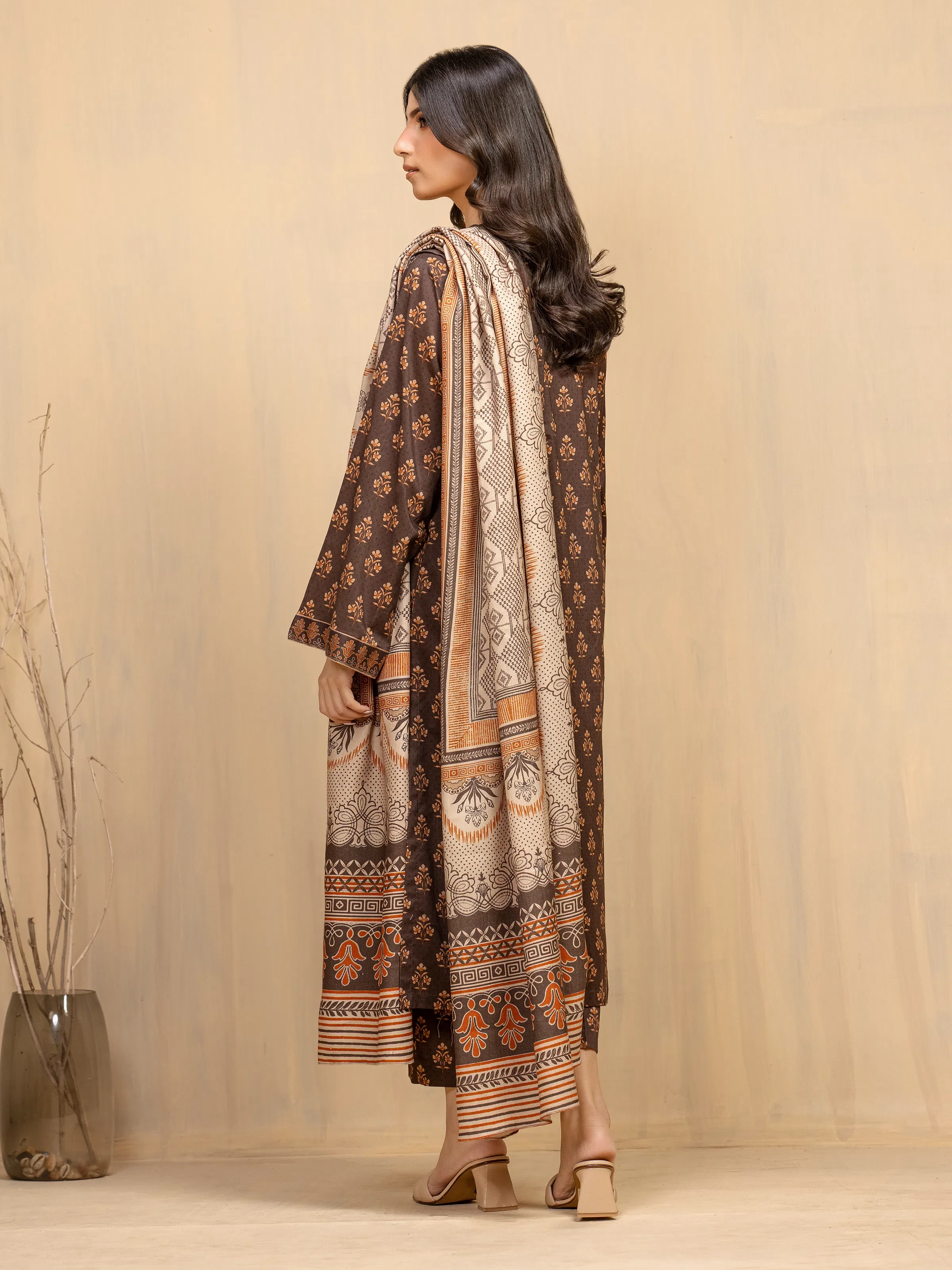 Unstitched Printed Khaddar Shirt Dupatta - EWU5M3-003SD - Image 6