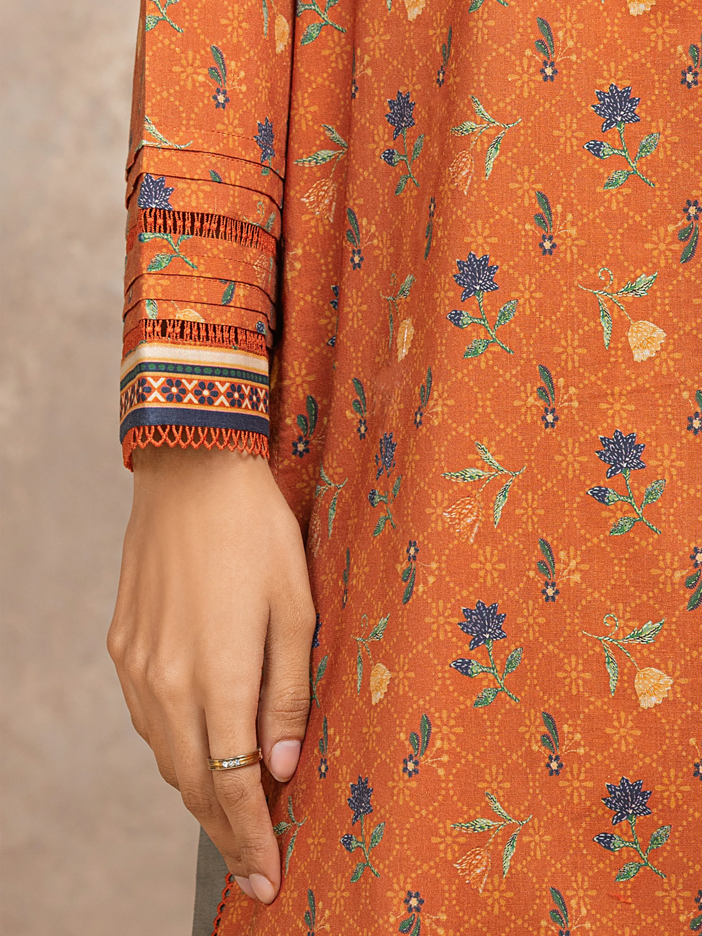 Unstitched Printed Khaddar Suit - EWU5M3-004-3P - Image 4